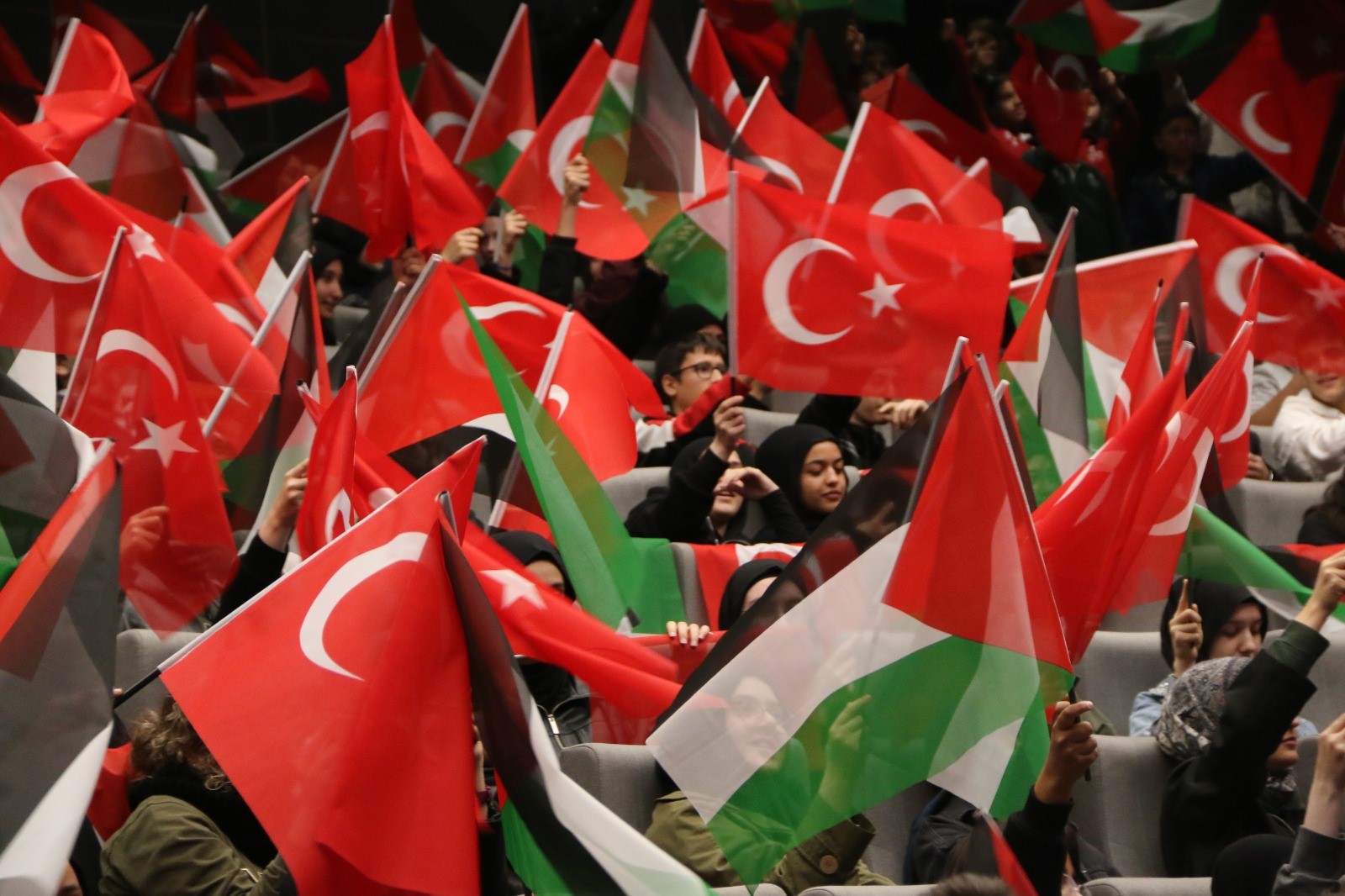 Gazze’ye Dikkat, Gençlere İlham İyilik Okulu 11. Yılını Kutladı (4)