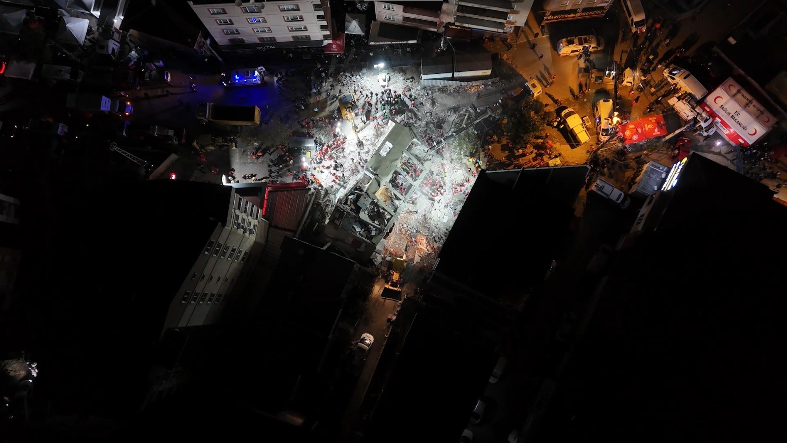 Gebze'de Arama Kurtarma Çalışmaları Hala Devam Ediyor 04