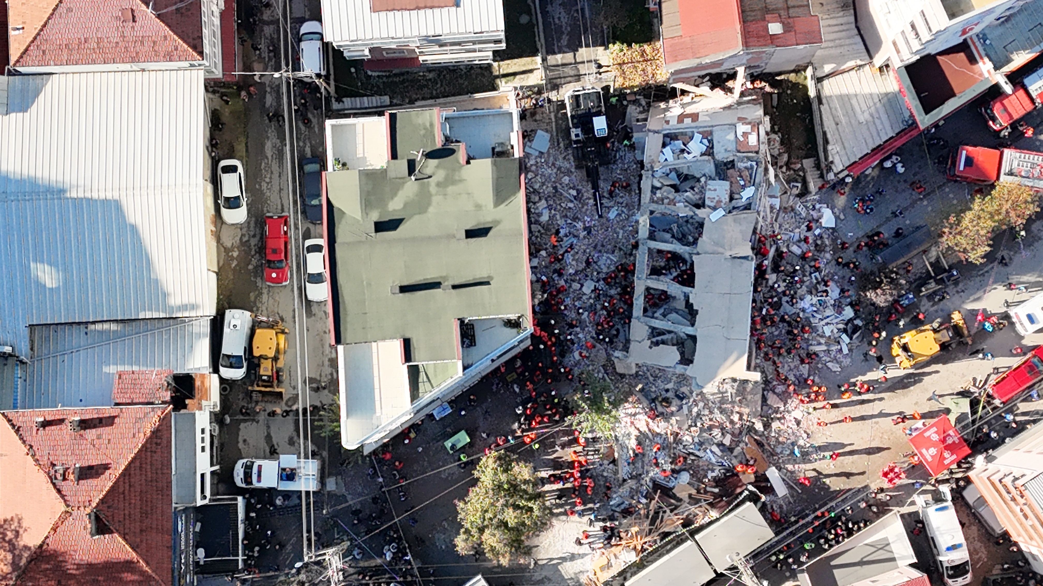 Gebze'de Çöken Bina Havadan Böyle Görüntülendi! 05