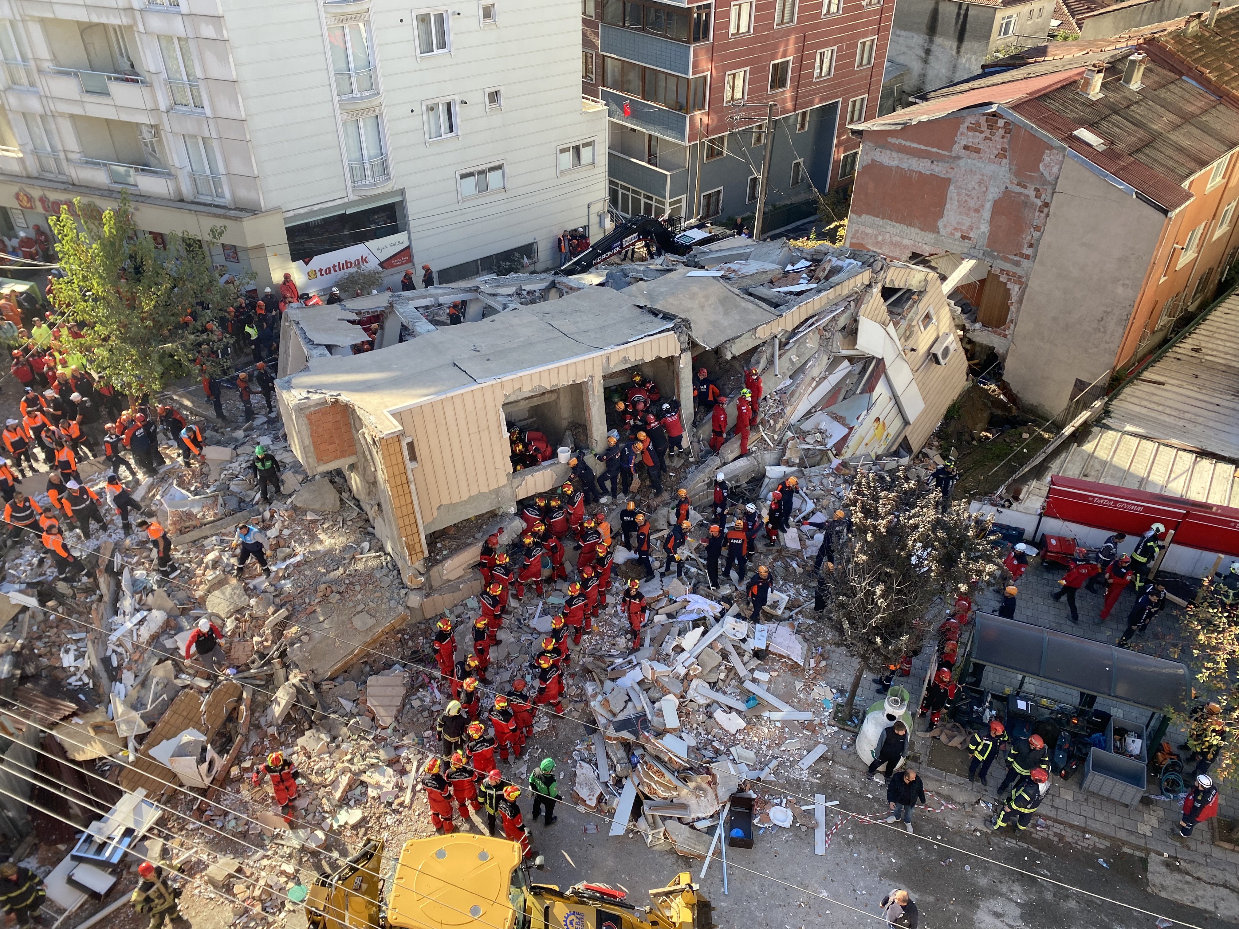 Gebze'de Çöken Bina Havadan Böyle Görüntülendi! 12