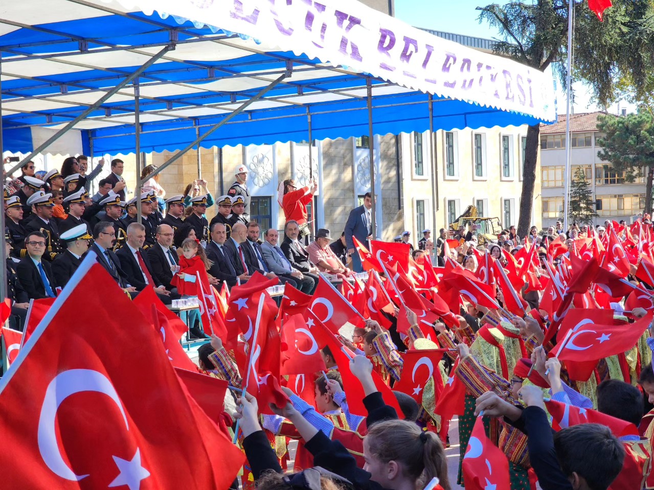 Gölcük’te 29 Ekim Cumhuriyet Bayramı Coşkusu Sokağa Taştı 5