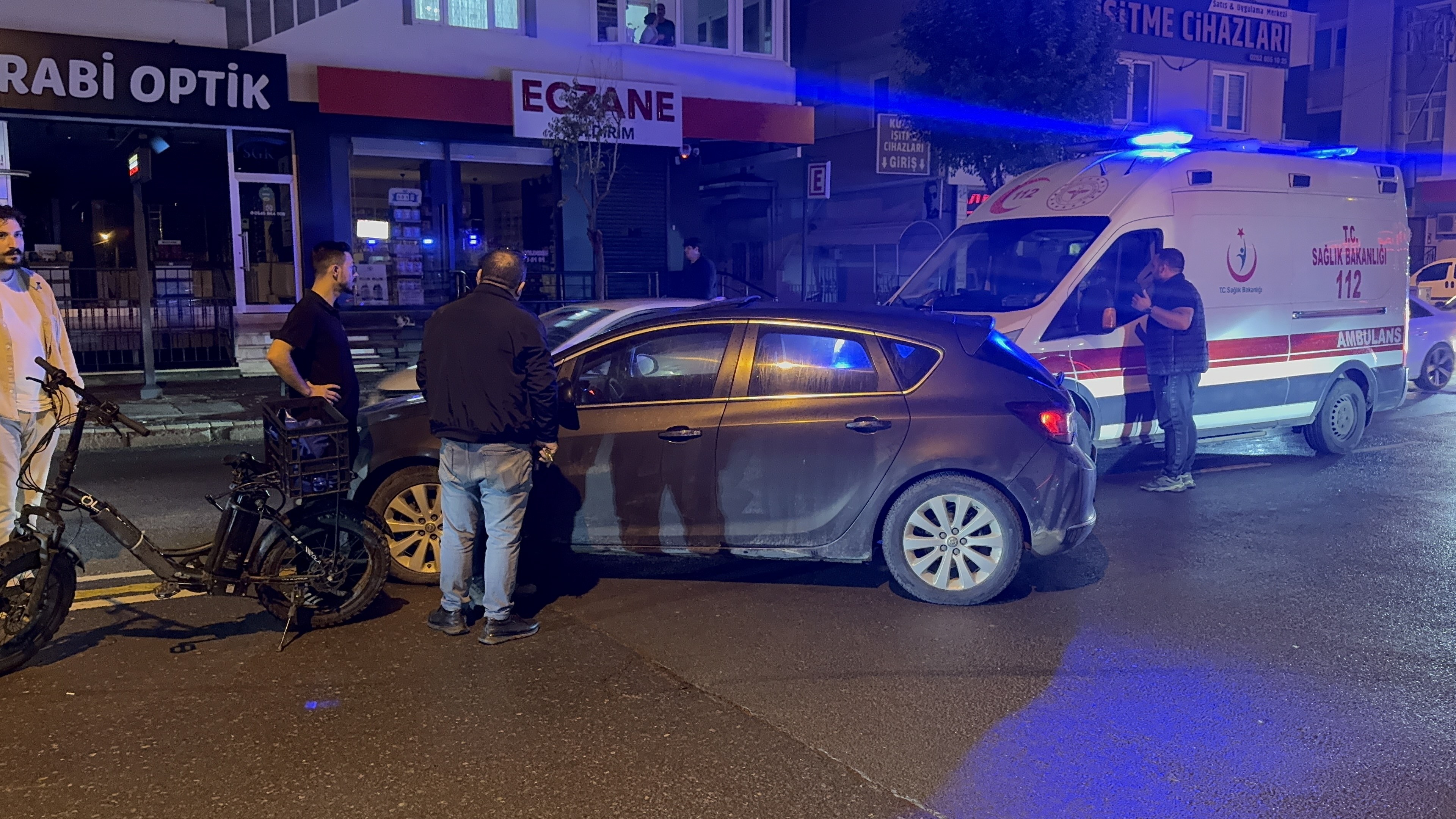 Hastane Önünde Feci Kaza! (3)