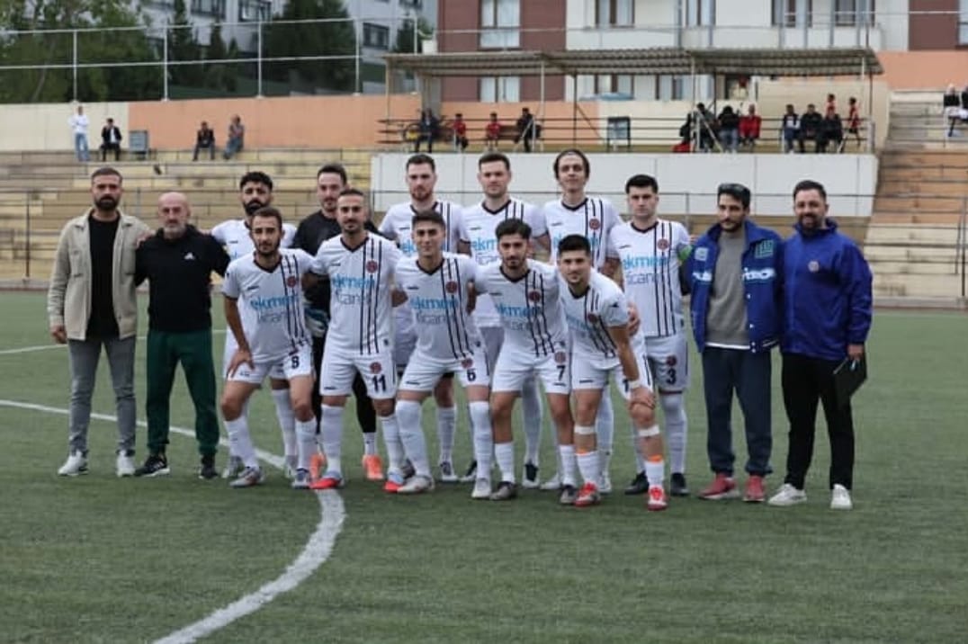 İhsaniyespor Farklı Kazandı Harb İş Evinde Dağıldı-1