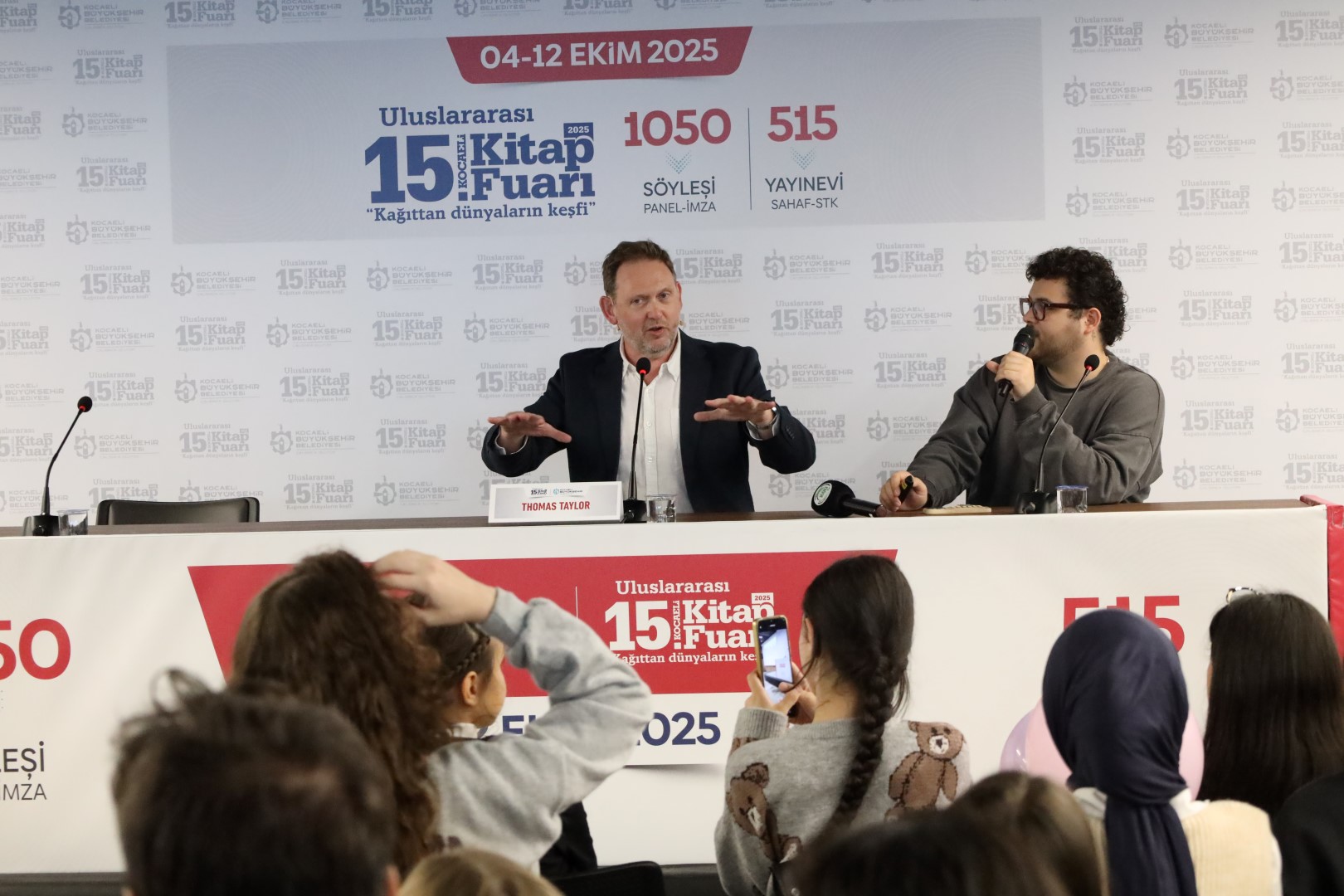 İngiliz Yazar Thomas Taylor, Kocaeli Kitap Fuarı’nda Çocuklarla Buluştu (2)