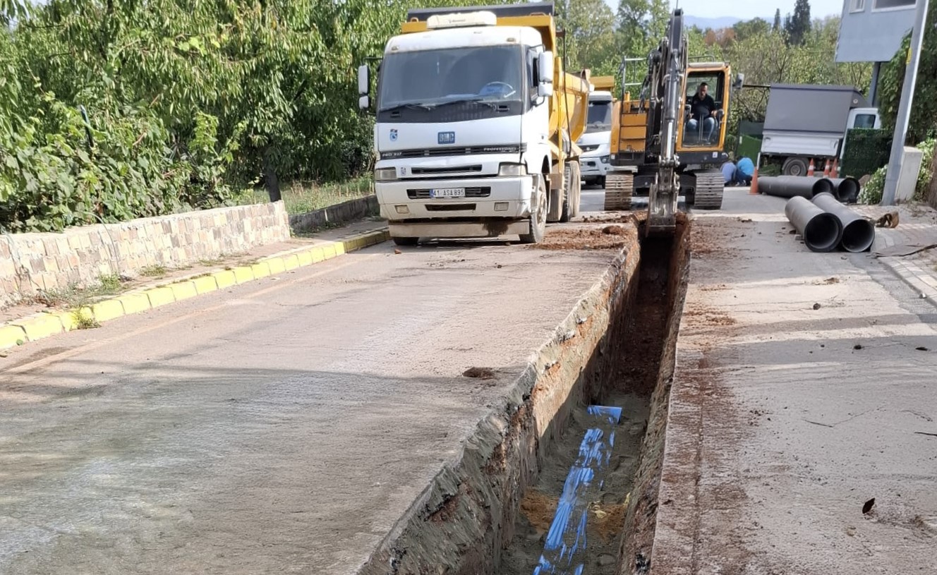 İsu’dan Kartepe Ve Başi̇skele’ye Güçlü Altyapi Yatirimi (3)-1