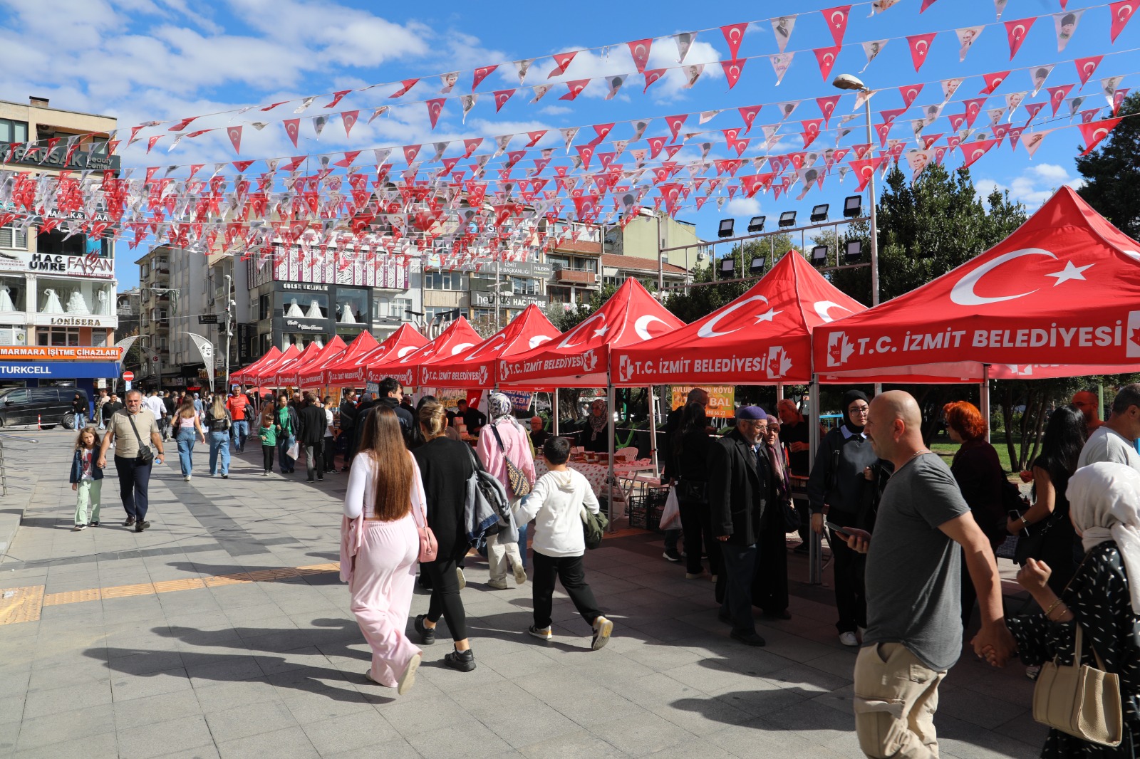 İzmit Bal Günlerine Yoğun İlgi 1