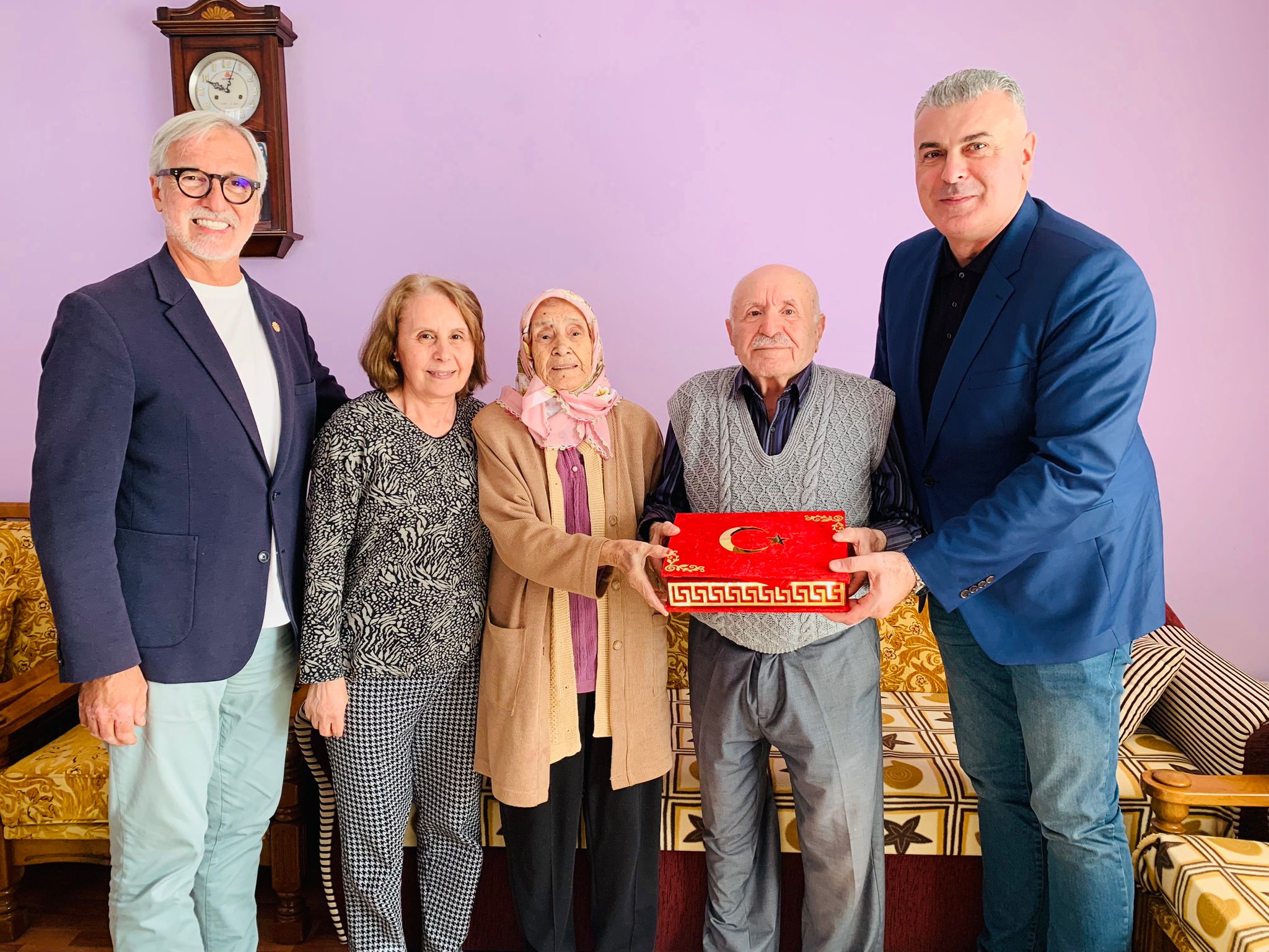 İzmit Belediyesinden Derince’deki Kıbrıs Gazilerine Vefa Ziyareti (2)