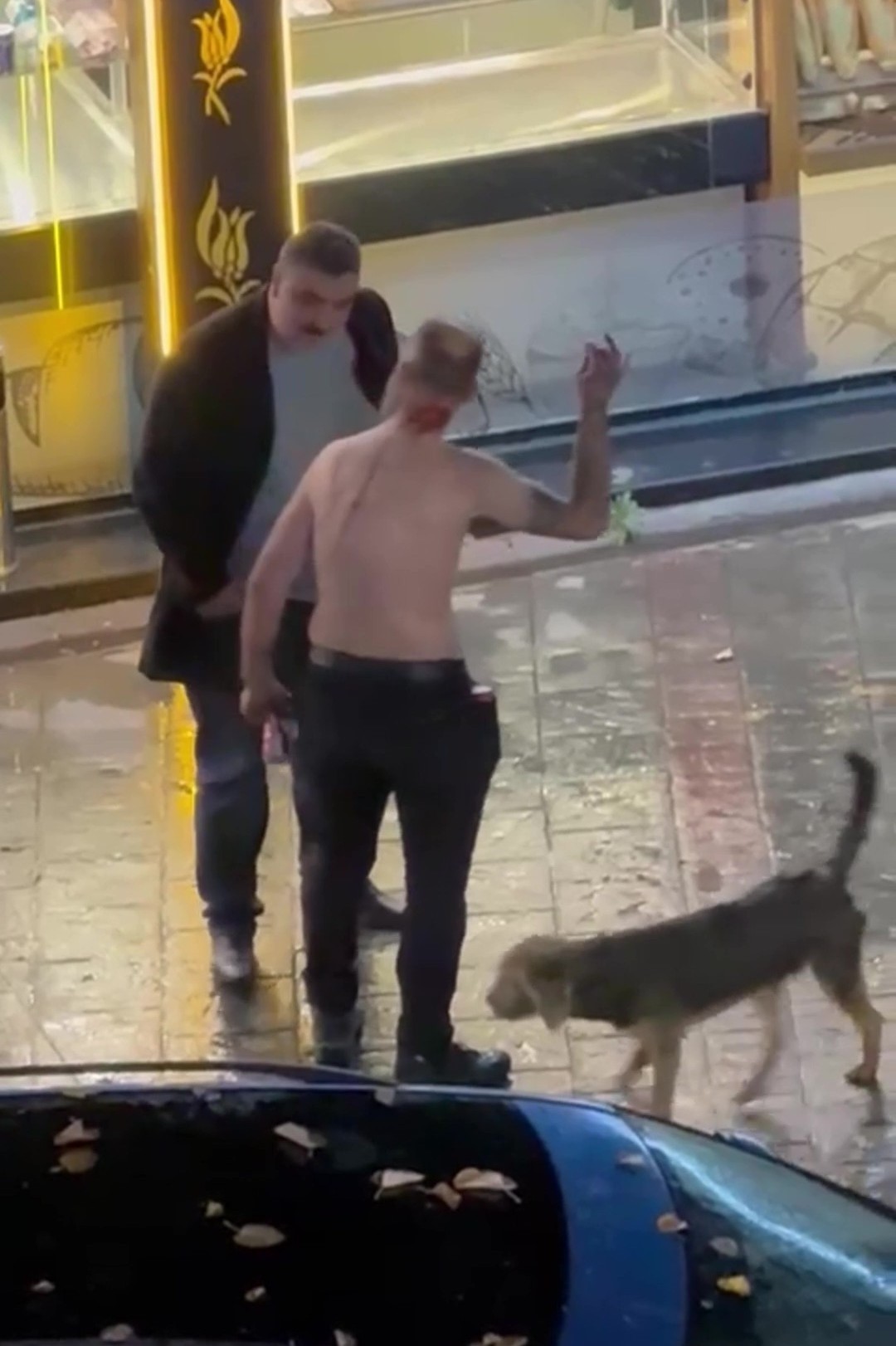 İzmit’te Jiletli Dehşet Kendisini Kesen Şahıs, Silahla Vurularak Öldürüldü (6)