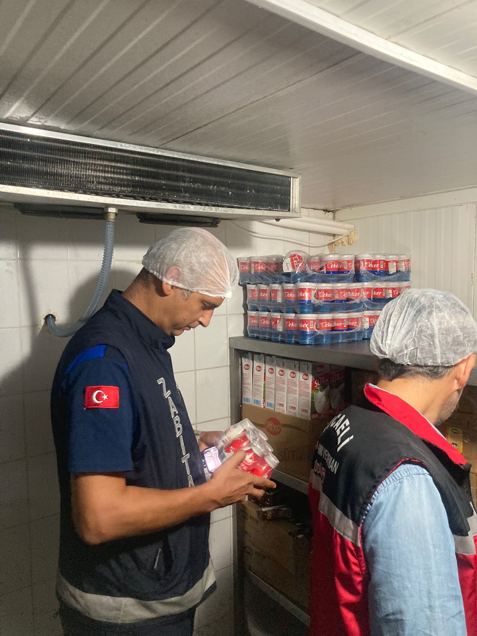 Karamürsel’de Okul Kantinleri, Marketler Ve Pastaneler Sıkı Denetimden Geçti (1)