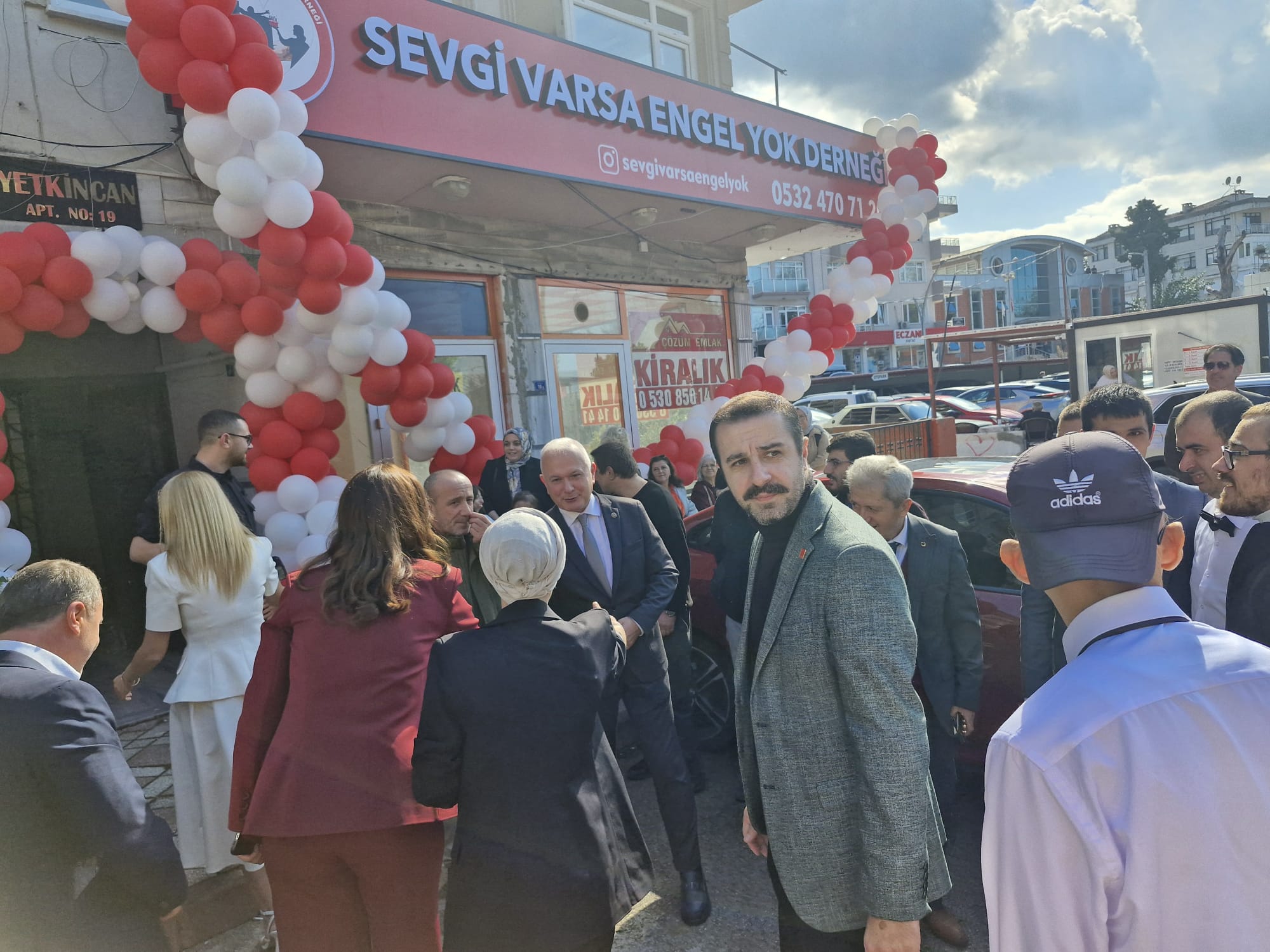 Karamürsel’de Umuda Açılan Kapı “Sevgi Varsa Engel Yok” Derneği Hizmete Girdi 1
