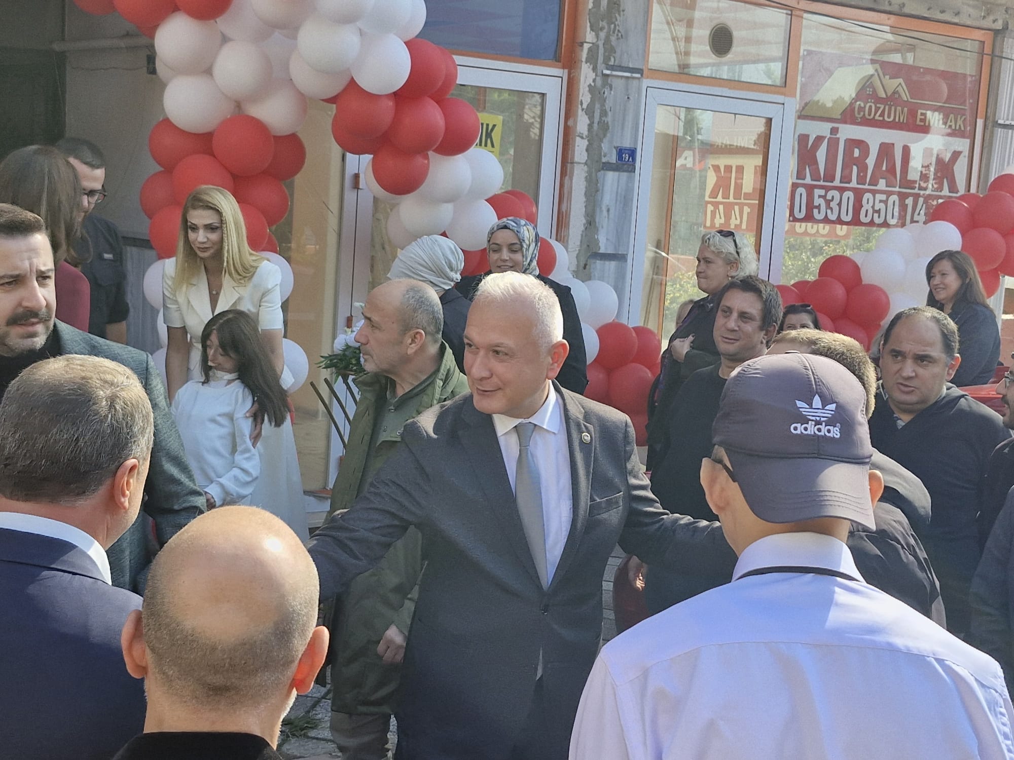 Karamürsel’de Umuda Açılan Kapı “Sevgi Varsa Engel Yok” Derneği Hizmete Girdi 2