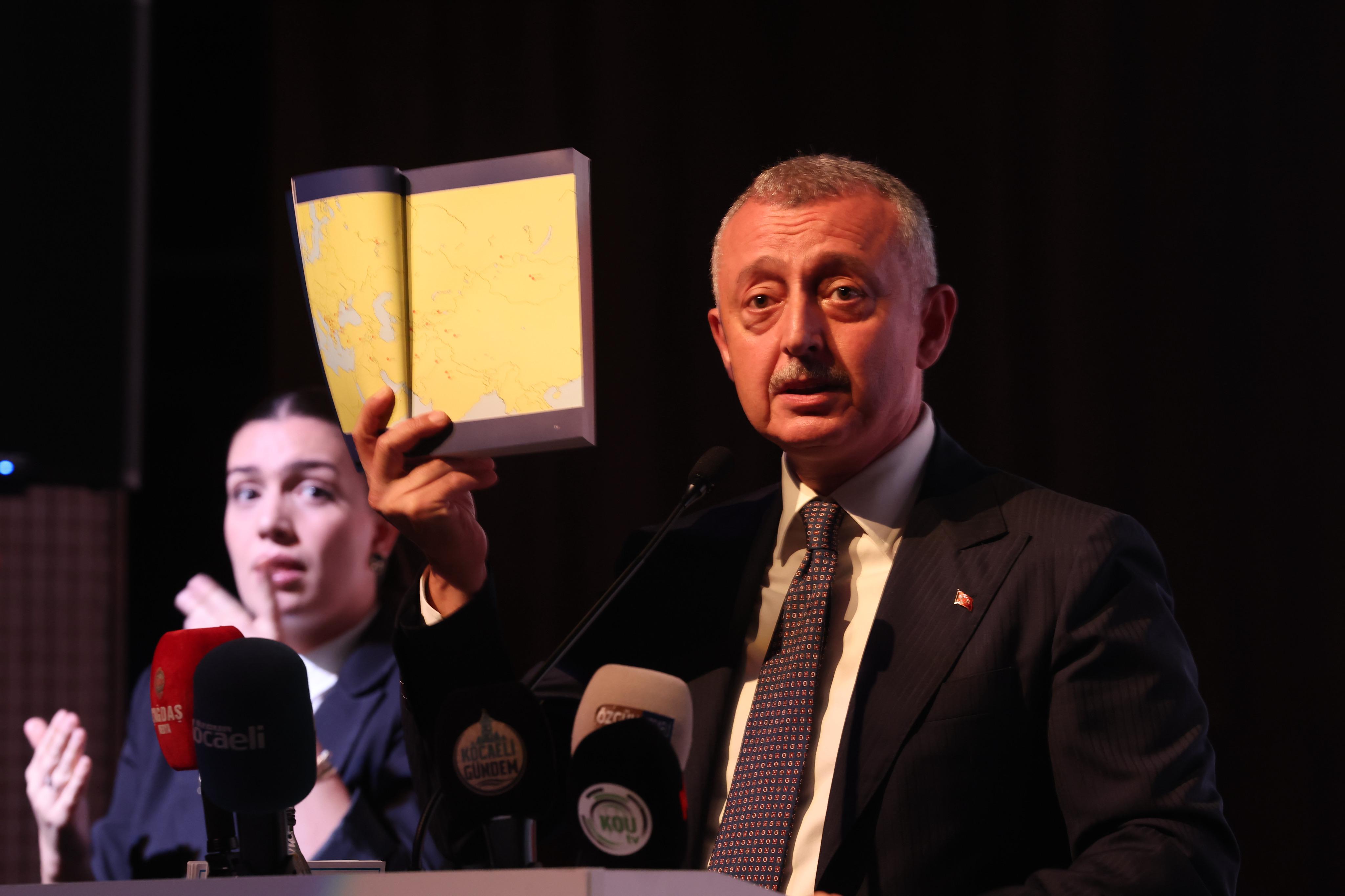 Kitap, Kültür Ve Müzik Bir Arada! Kocaeli Kitap Fuarı Başladı (2)