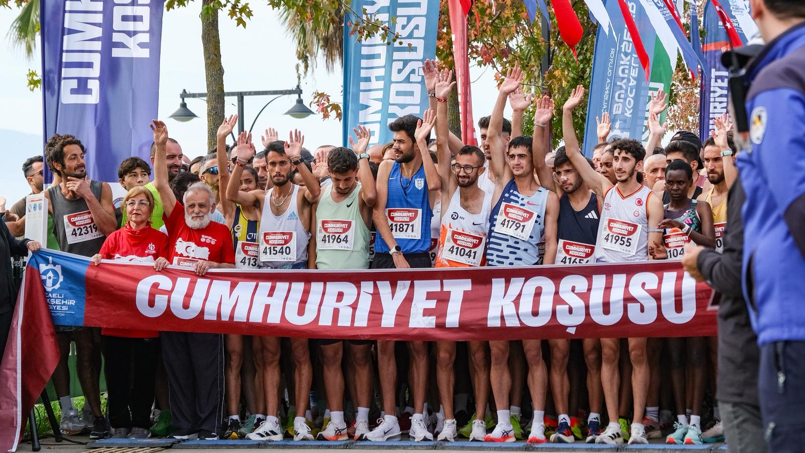 Kocaeli, Cumhuriyet Koşusu'na Akın Etti (4)