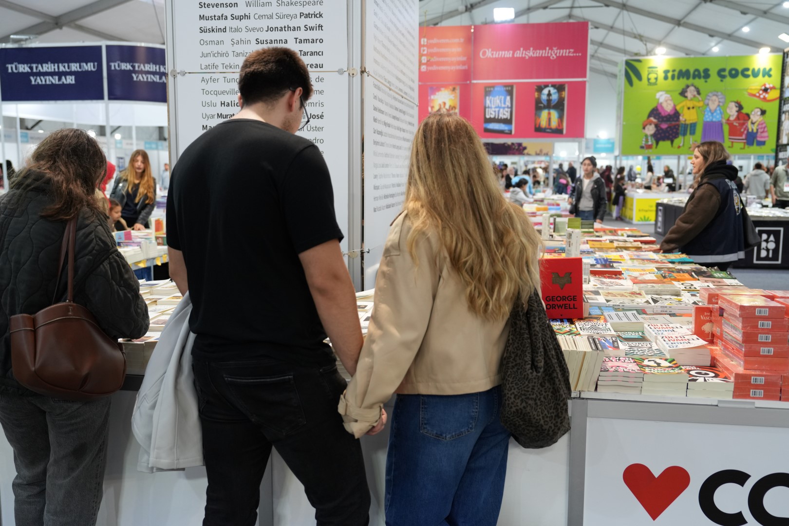 Kocaeli Kitap Fuarı’nda Edebiyat Ve Aşk El Ele (1)