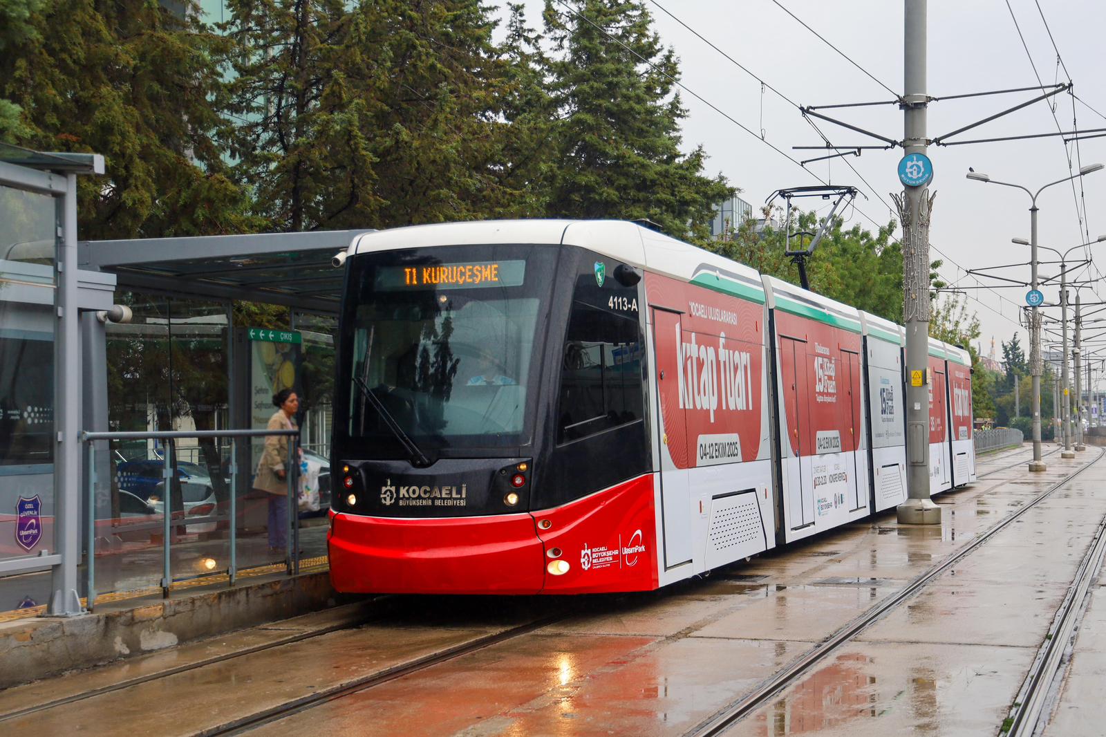 Kocaeli Kitap Fuarı’nda Tramvaylar Da Kitapseverlerle Buluştu (3)