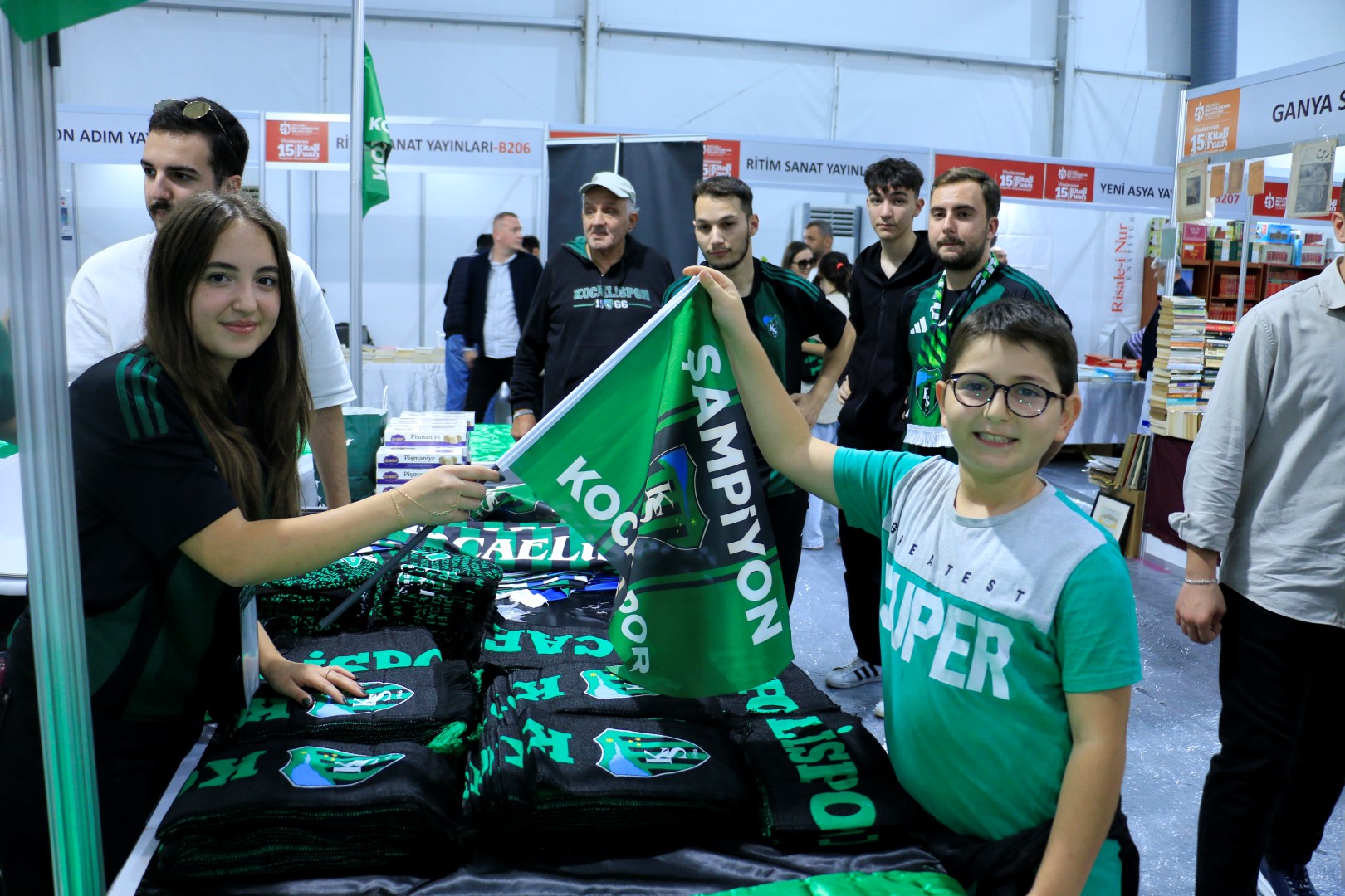 Kocaeli Kitap Fuarı'nda Yeşil Siyah Aşk (2)