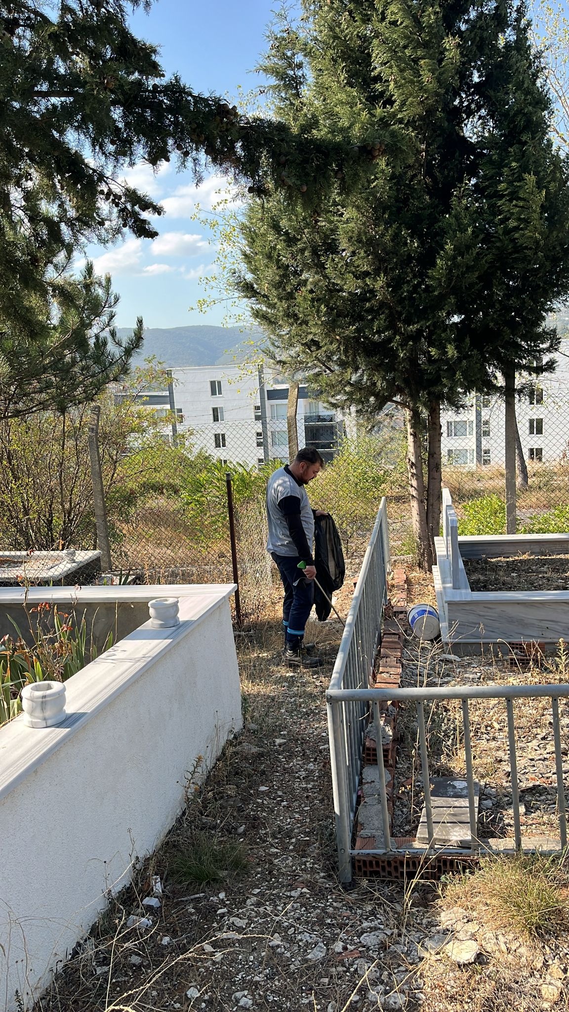 Kocaeli Mezarlıklarında Hummalı Çalışma 2