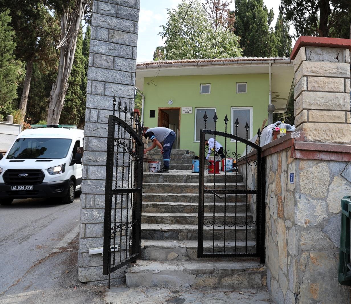 Kocaeli Mezarlıklarında Hummalı Çalışma 3