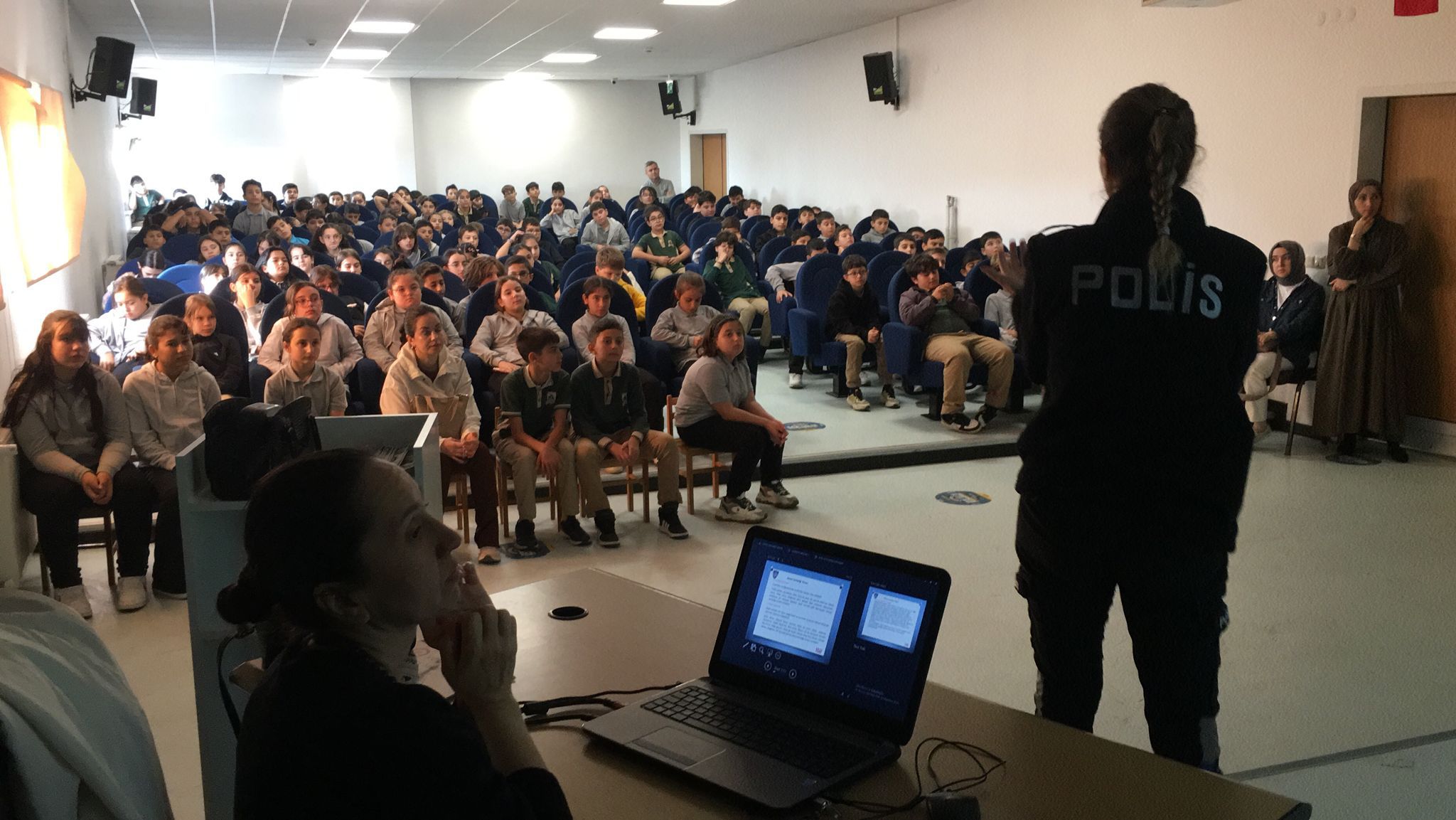 Kocaeli Polisinden Öğrencilere Güvenlik Ve Bilgilendirme Faaliyetleri (2)