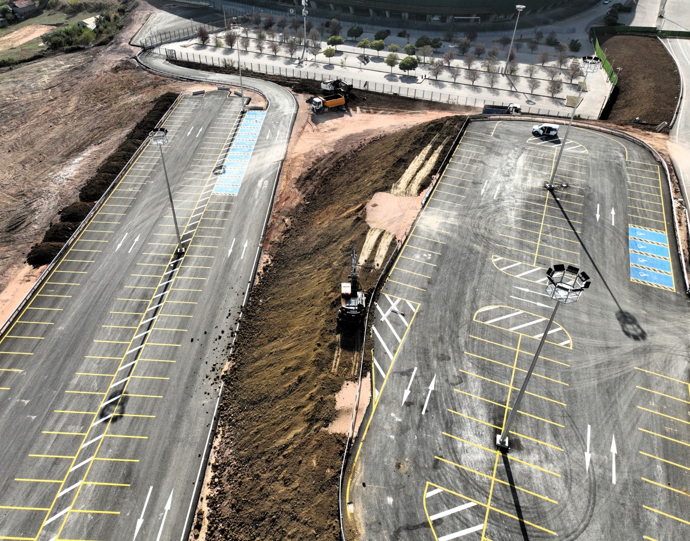 Kocaeli Stadı Çevresinde Modern Düzenleme Çalışmaları Devam Ediyor (4)