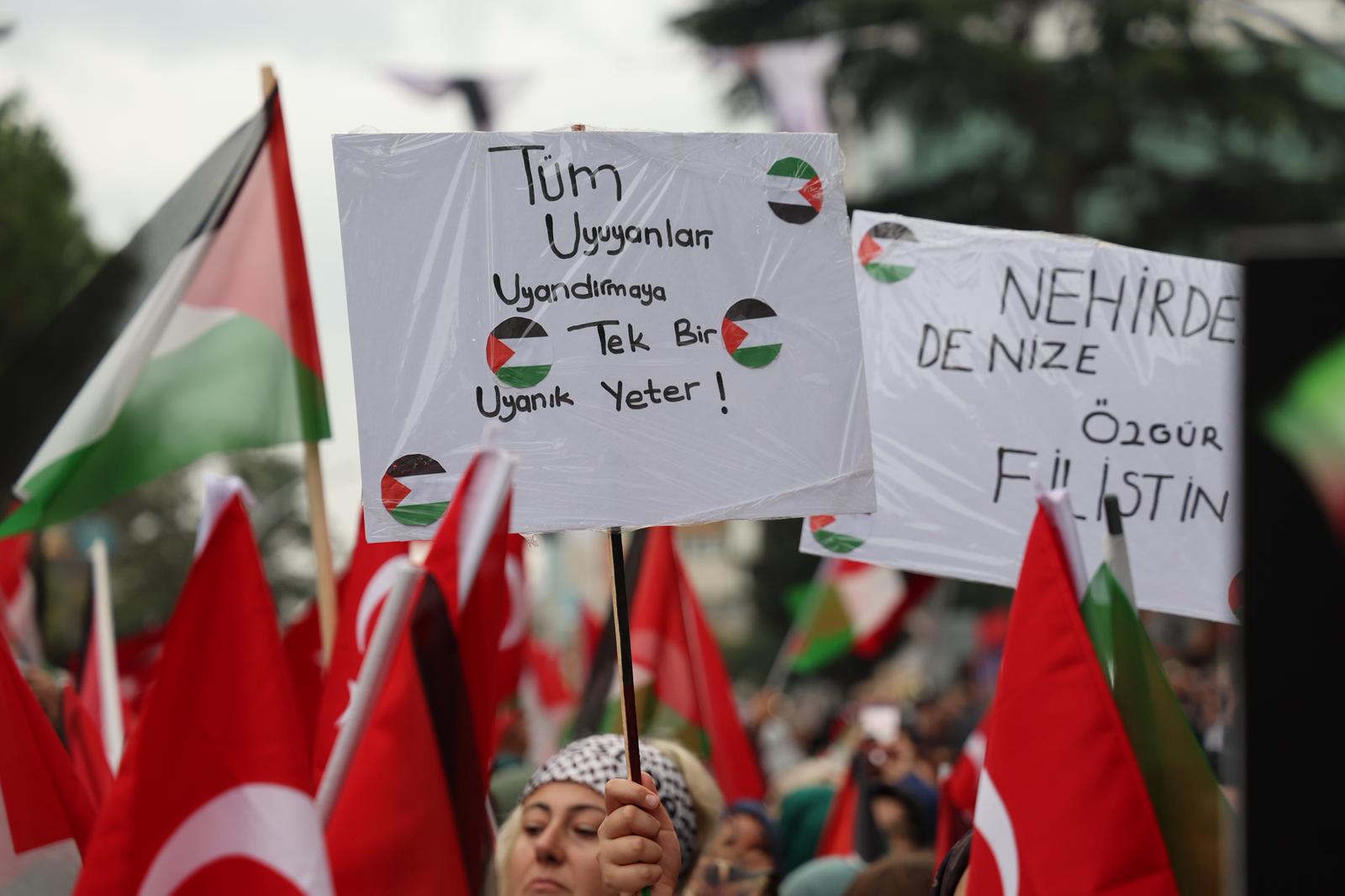 Kocaeli'de Gazze İçin Tarihi Dayanışma Yürüyüşü Düzenlendi4
