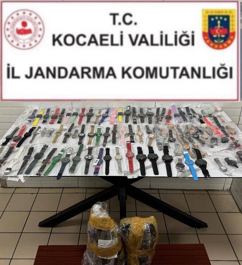 Kocaeli’de Kaçakçılık Operasyonu! 2,5 Milyon Tl’lik Eşya Ele Geçirildi (2)