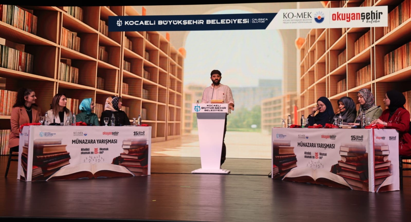 Kocaeli’de Kitap Dolu Gece! Münazara Ve Müzikal Bir Arada (5)