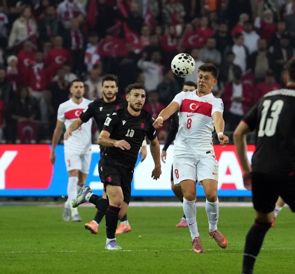 Kocaeli’de Milli Maçtan Dikkat Çeken Anlar! (7)