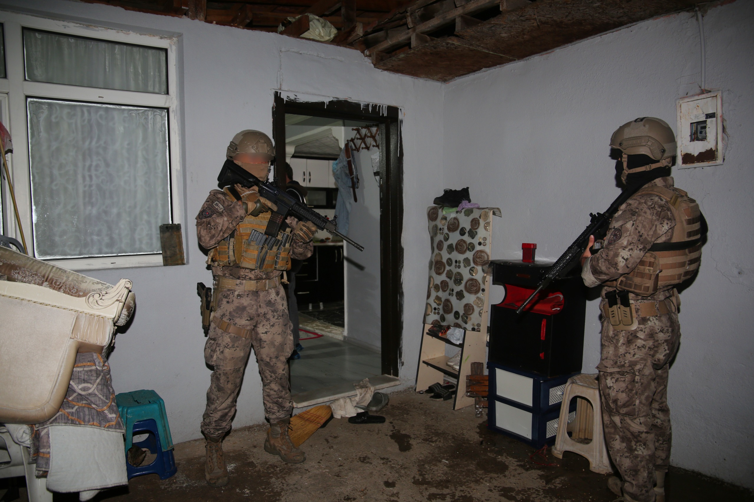 Kocaeli’de Zehir Tacirlerine Ağır Darbe! 124 Gözaltı (10)
