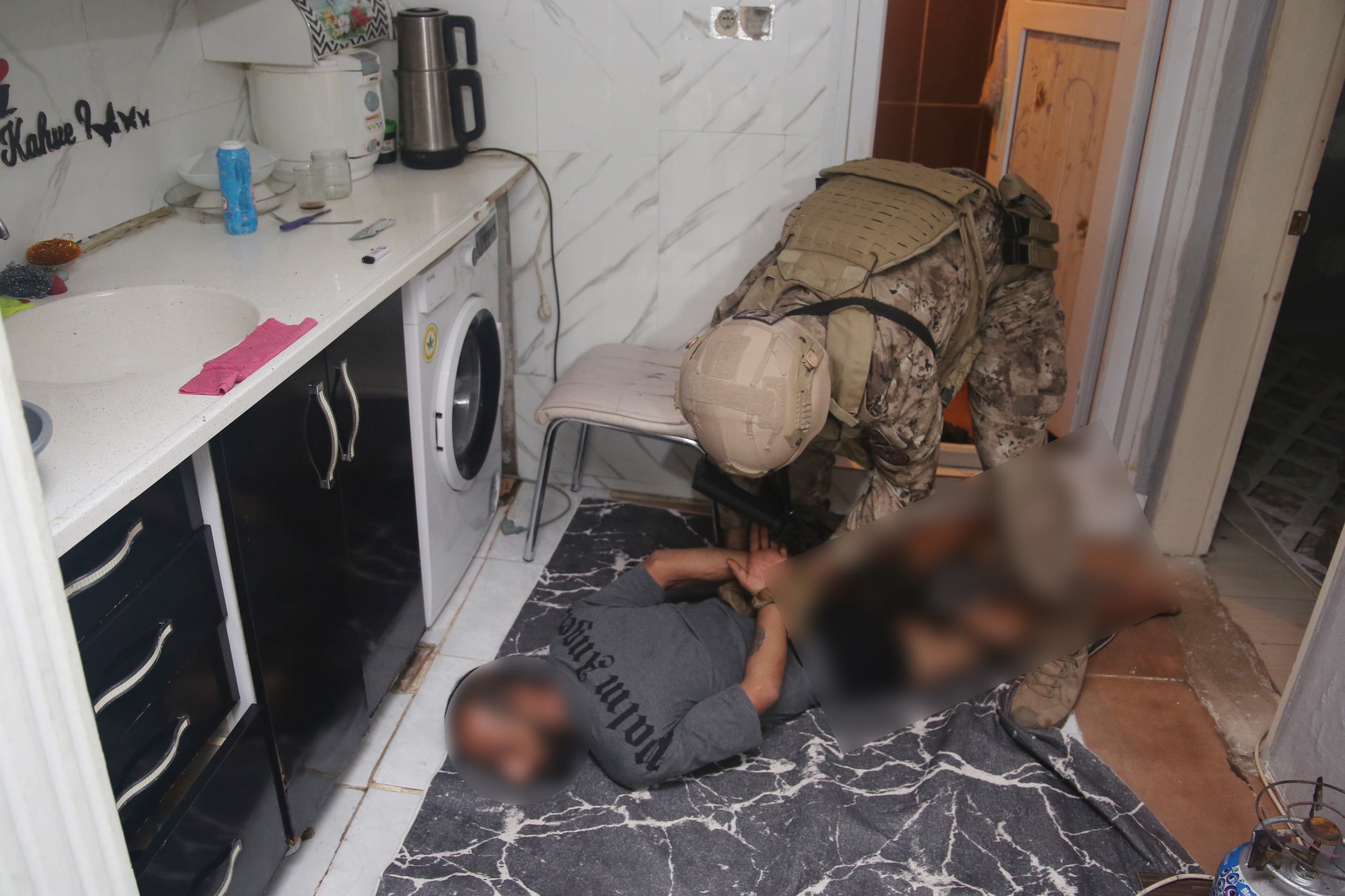 Kocaeli’de Zehir Tacirlerine Ağır Darbe! 124 Gözaltı (12)