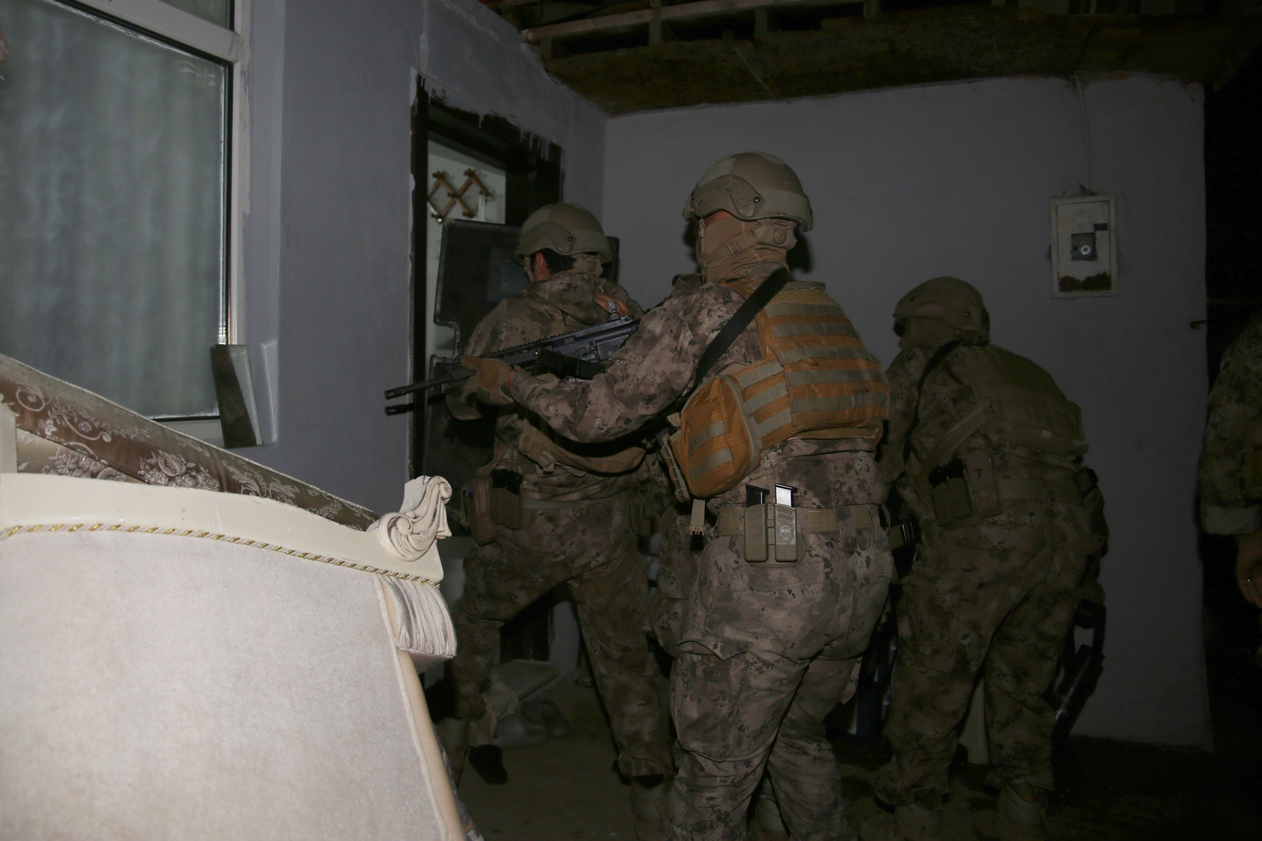Kocaeli’de Zehir Tacirlerine Ağır Darbe! 124 Gözaltı (4)