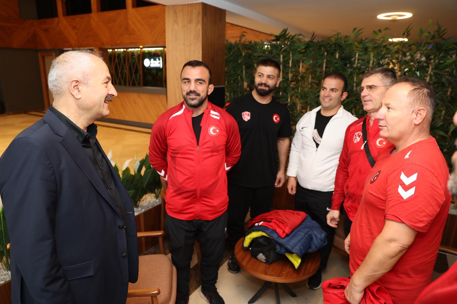 Kocaelili Sporcular Milli Takım Kampında! 2
