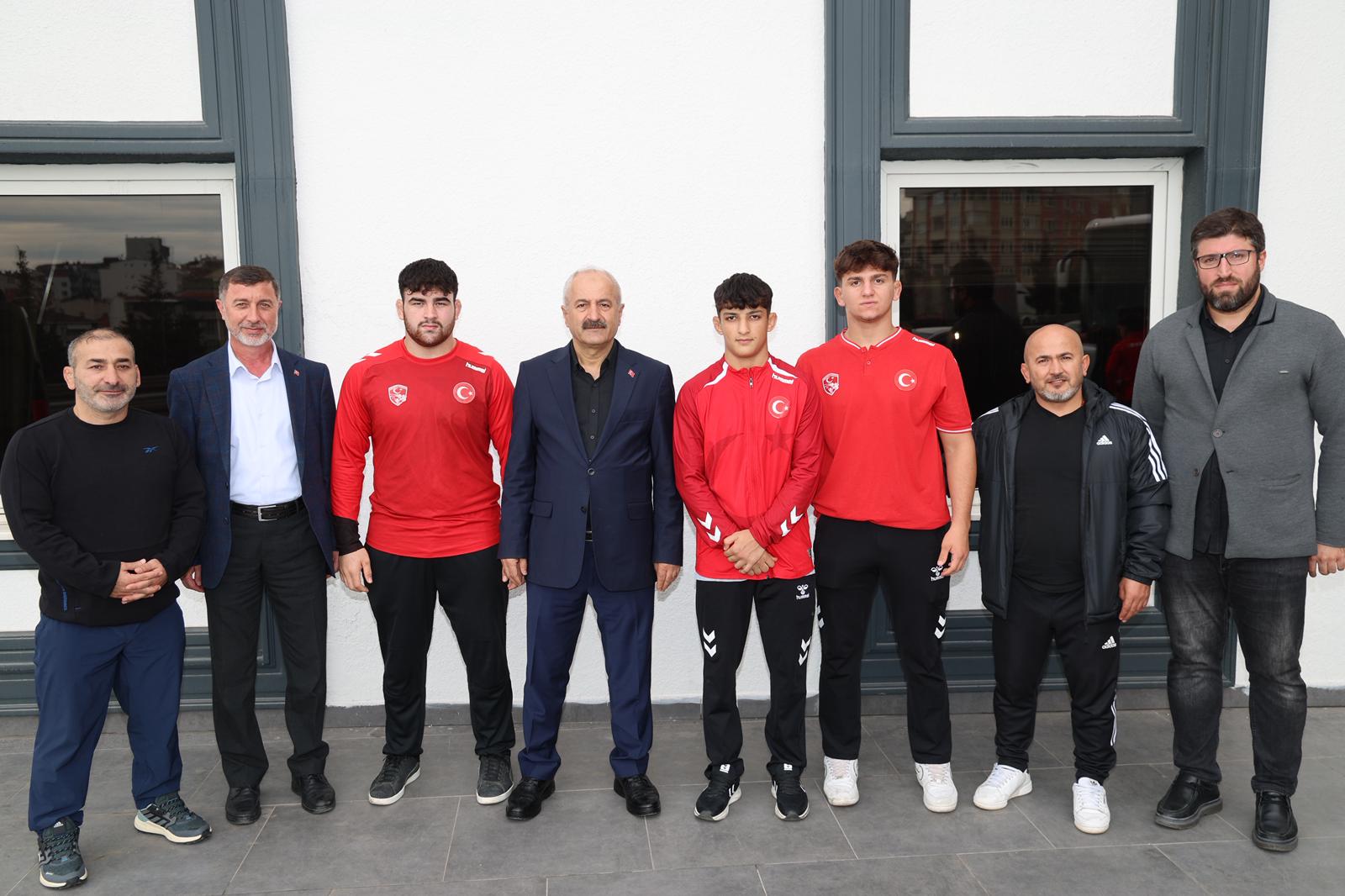 Kocaelili Sporcular Milli Takım Kampında! 4