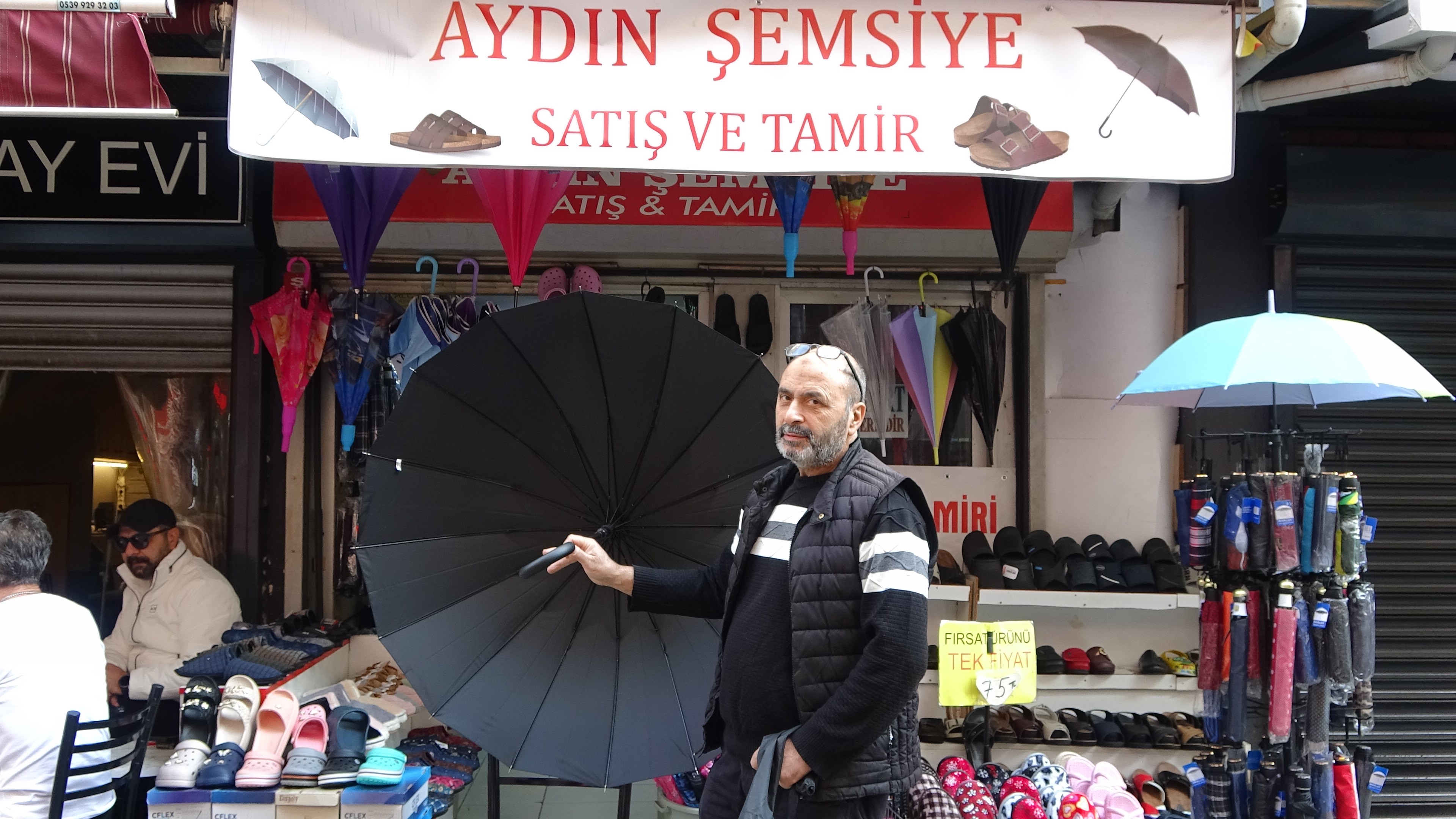 Kocaeli’nin Son Şemsiye Tamircisi “Yağmur Yağarsa Hatırlanıyoruz” 05