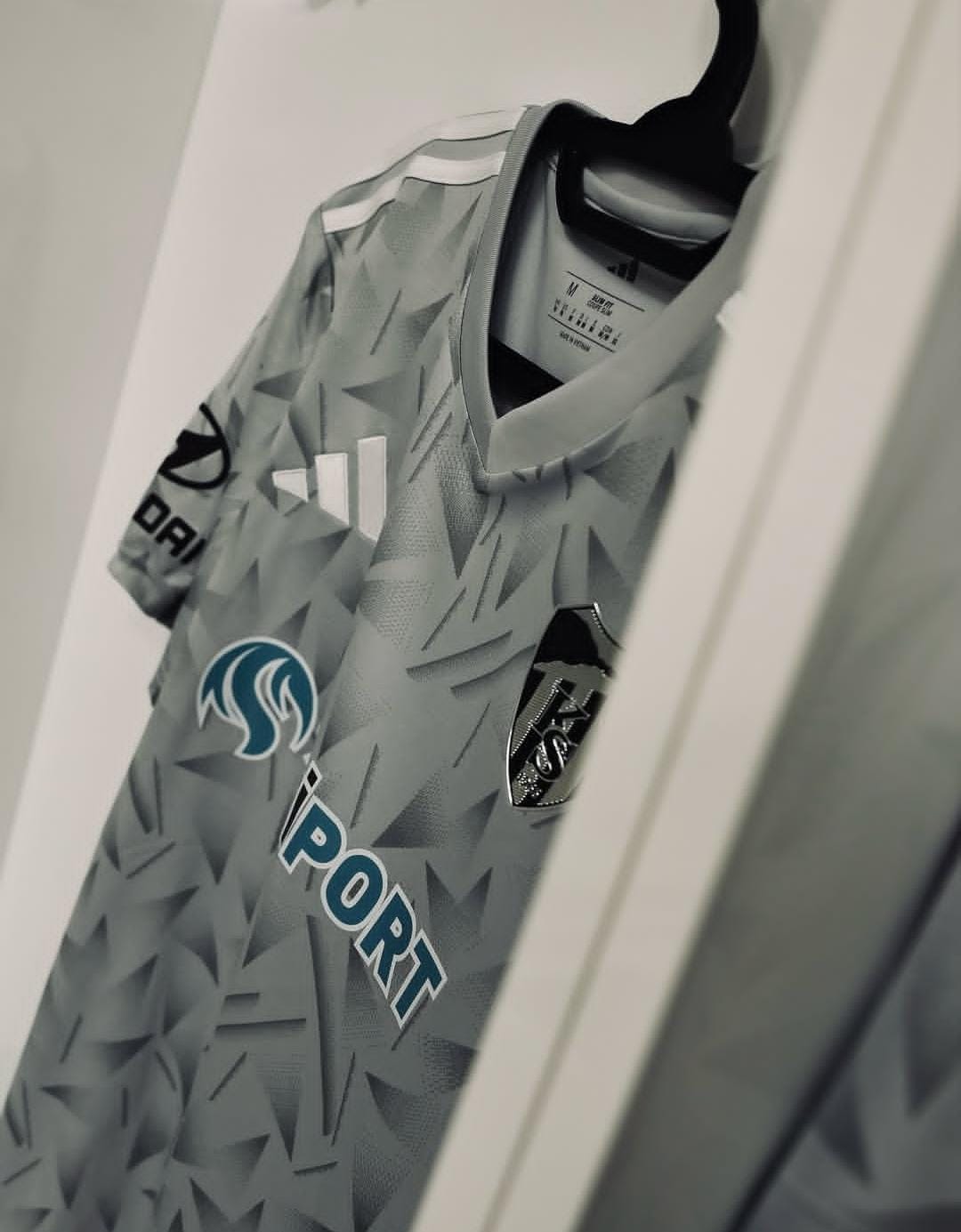 Kocaelispor, Gri Formasıyla Sahada (3)