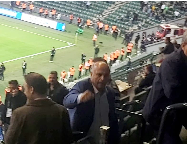 Kocaelispor’un Galibiyet Sevinci Protokolü De Ayağa Kaldırdı (1)