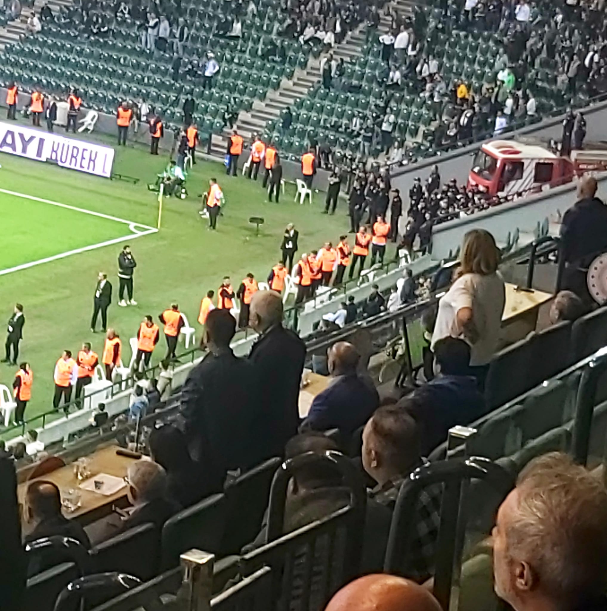 Kocaelispor’un Galibiyet Sevinci Protokolü De Ayağa Kaldırdı (2)