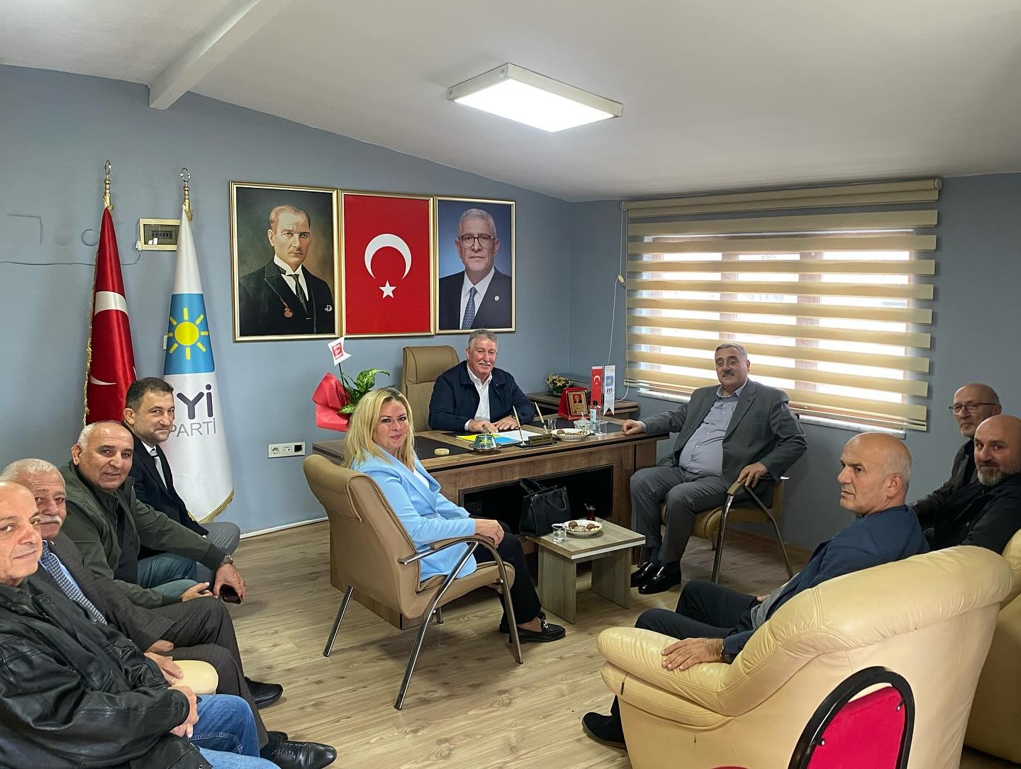 Körfez Kent Konseyi Başkanı Ahmet Önal, Mhp Ve İyi̇ Parti İlçe Teşkilatlarını Ziyaret Etti 1
