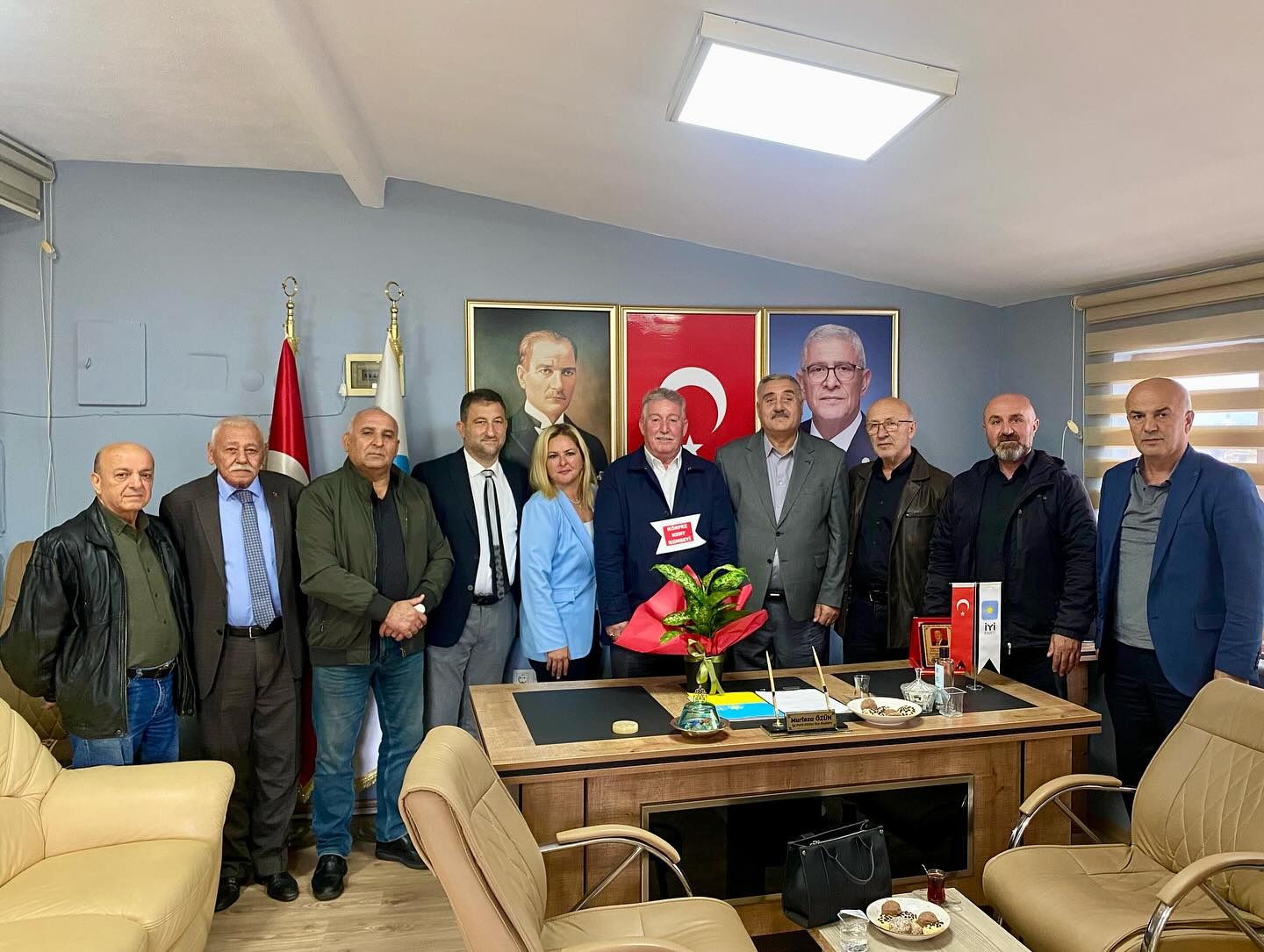 Körfez Kent Konseyi Başkanı Ahmet Önal, Mhp Ve İyi̇ Parti İlçe Teşkilatlarını Ziyaret Etti 4