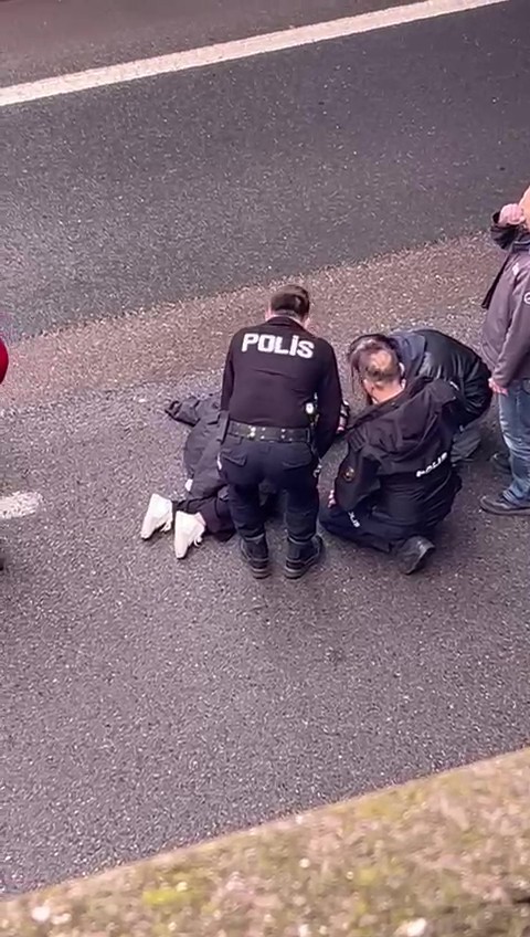 Körfez’de 24 Yaşındaki Genç Kız Köprüden Atladı! (5)