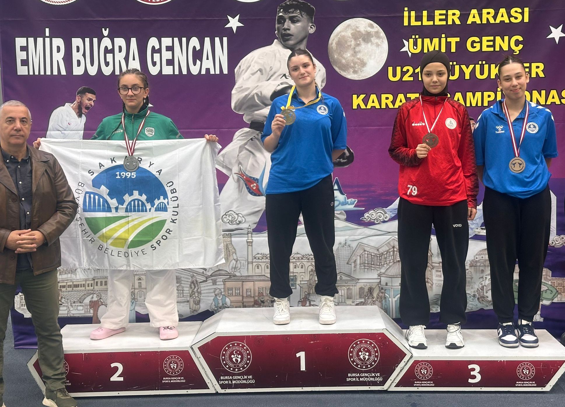 Körfezli Karateciler Bursa'dan Madalya İle Döndü 1