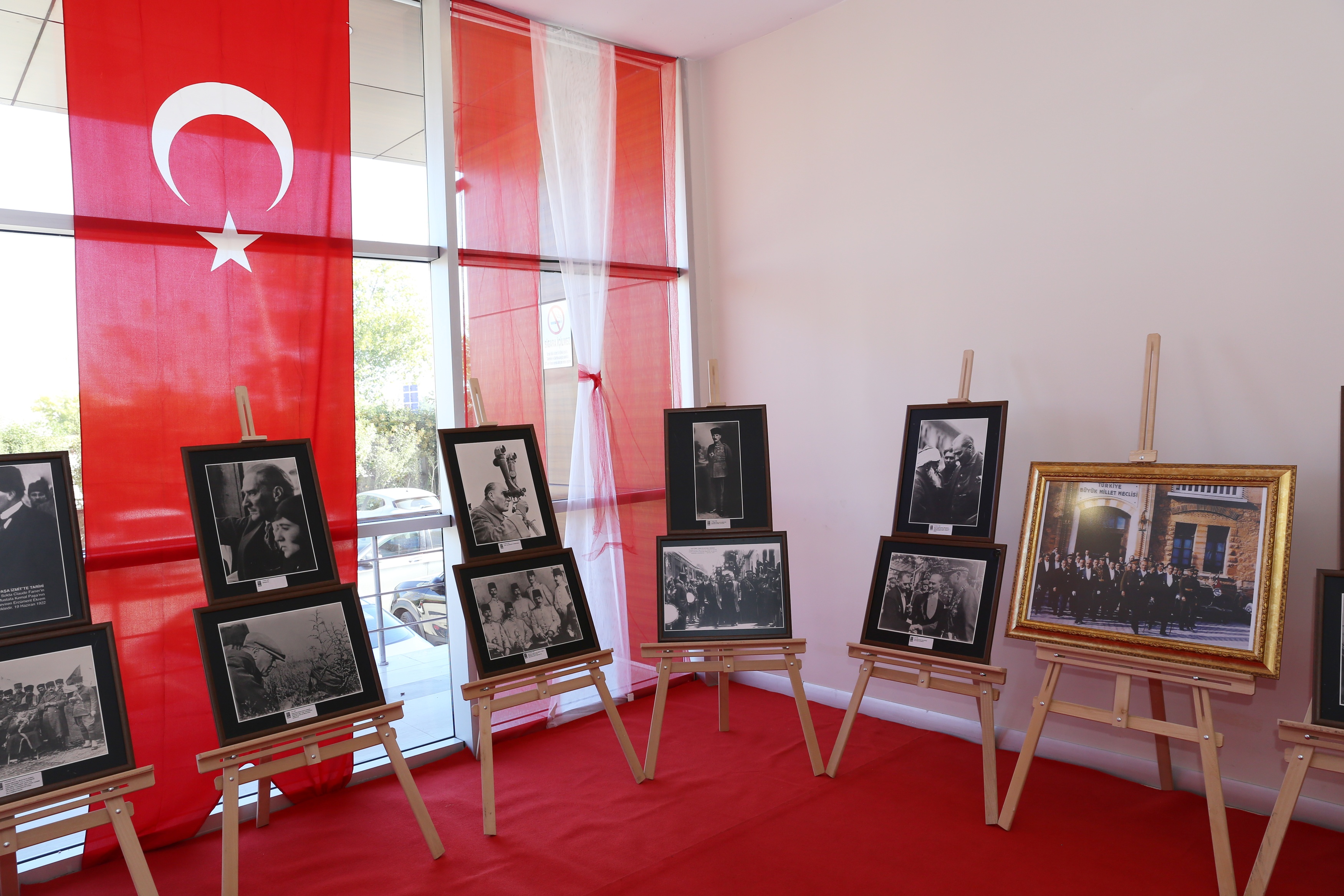 Koto’nun Geleneksel Atatürk Ve Cumhuriyet Sergisi Ziyarete Açıldı 2