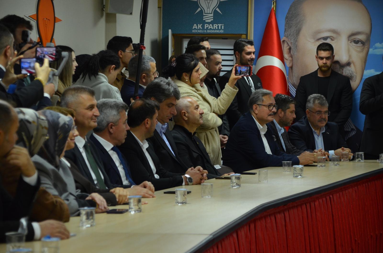 Kürşad Zorlu Kocaeli’de Konuştu “Yüzümüzü Döneceğimiz Tek Adres Milletimizdir” 2