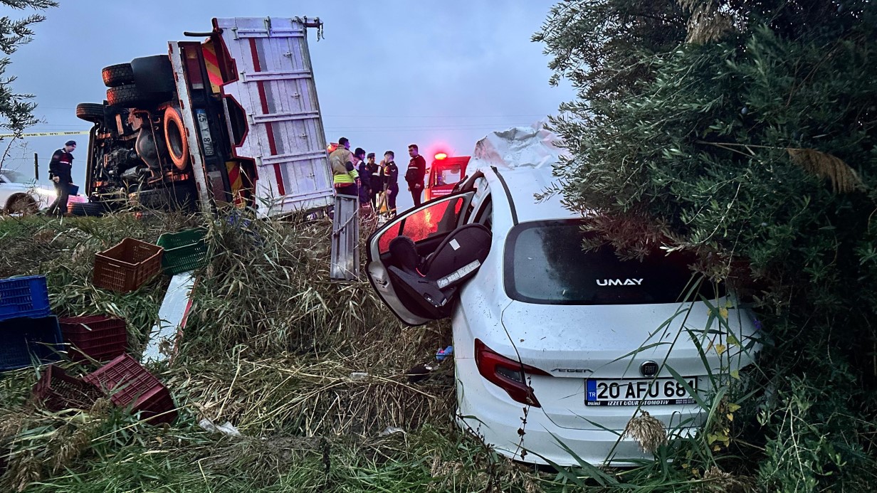 Manisa’da Feci Kaza! Ölü Ve Yaralılar Var (2)