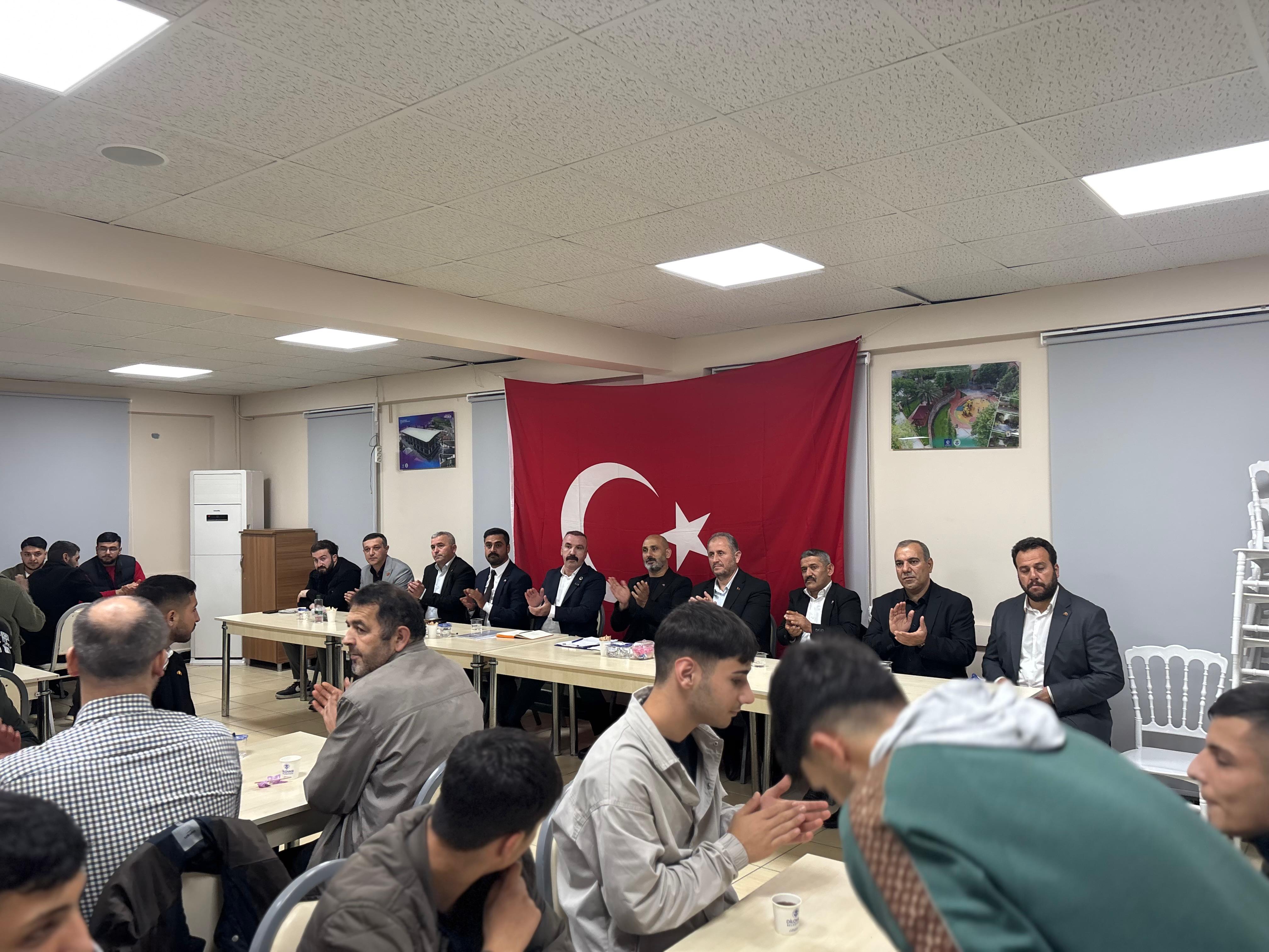 Mhp Dilovası Teşkilatı Gençlerle Buluştu 3