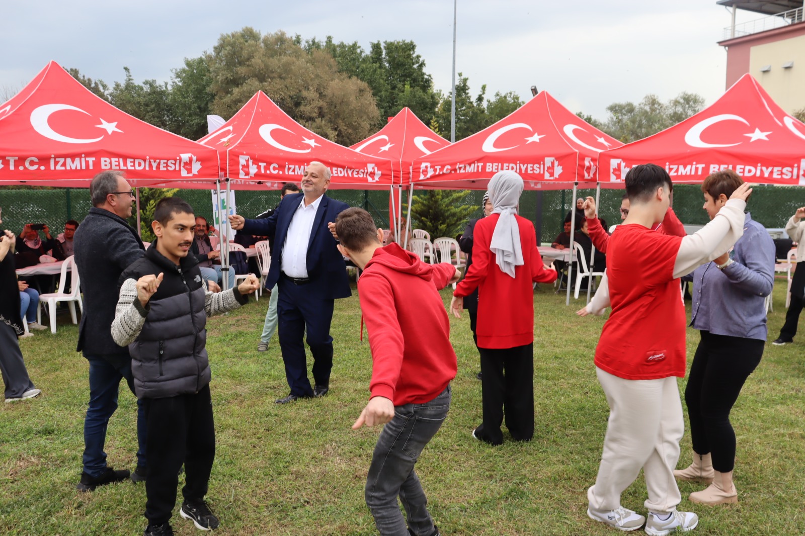 Otizm Spor Ve Yasam Evi'nde Sonbahar Senligi Coskusu (4)