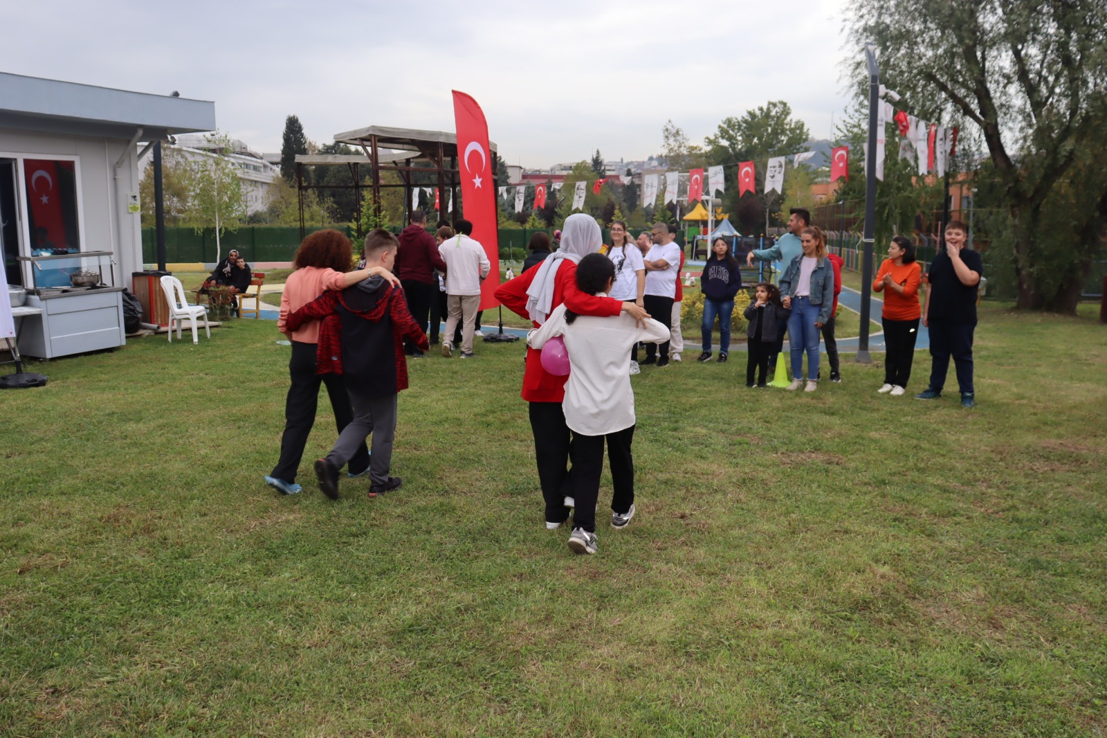 Otizm Spor Ve Yasam Evi'nde Sonbahar Senligi Coskusu (7)