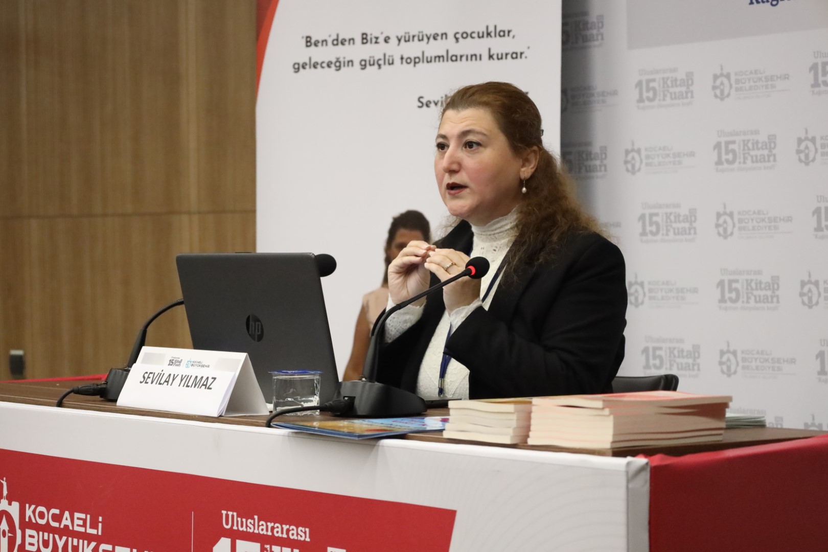 Prof. Dr. Akıncı Kendi Tarihimizi Kendimizin Yazması Gerekir 1
