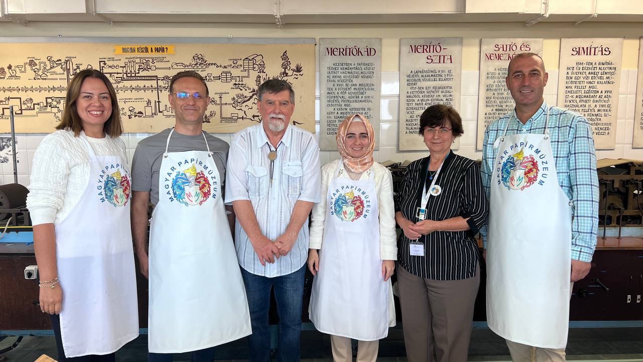 Seka Kağıt Müzesi Macaristan'da Tanıtıldı (4)