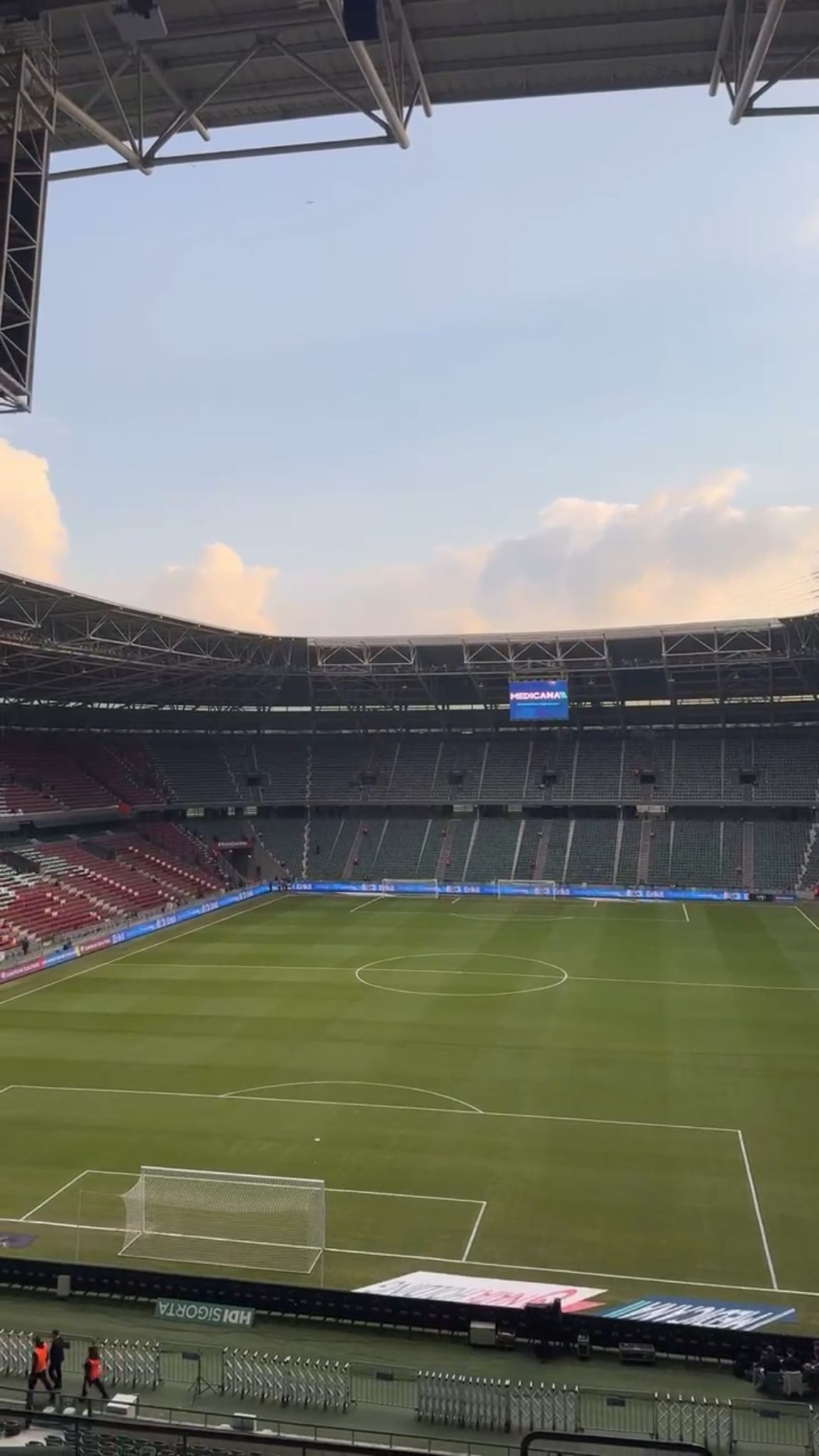 Türkiye Gürcistan Maçı Öncesi Kocaeli Stadı'ndan İlk Görüntüler Geldi Stat Maça Hazır!-1